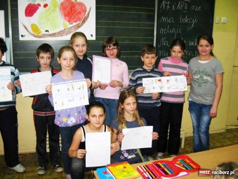 Zdjęcie w galerii na portalu naszraciborz.pl: EKOGANGI uczą jak jeść zdrowo wiadomości z regionu