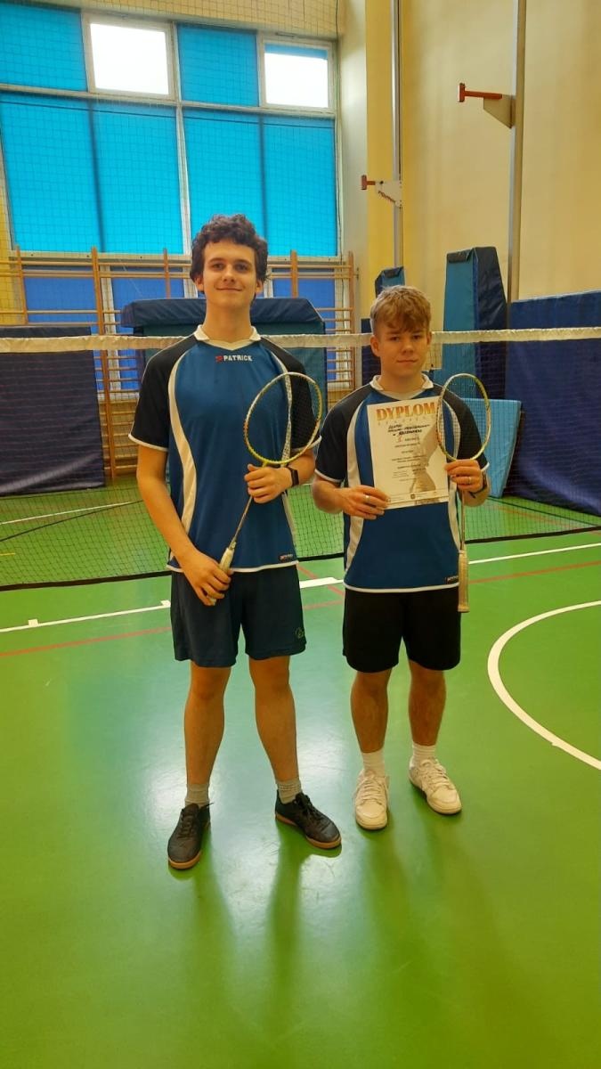 Zdjęcie w galerii na portalu naszraciborz.pl: Awans uczniów z Rudnika do finału wojewódzkiego w badmintonie wiadomości z regionu