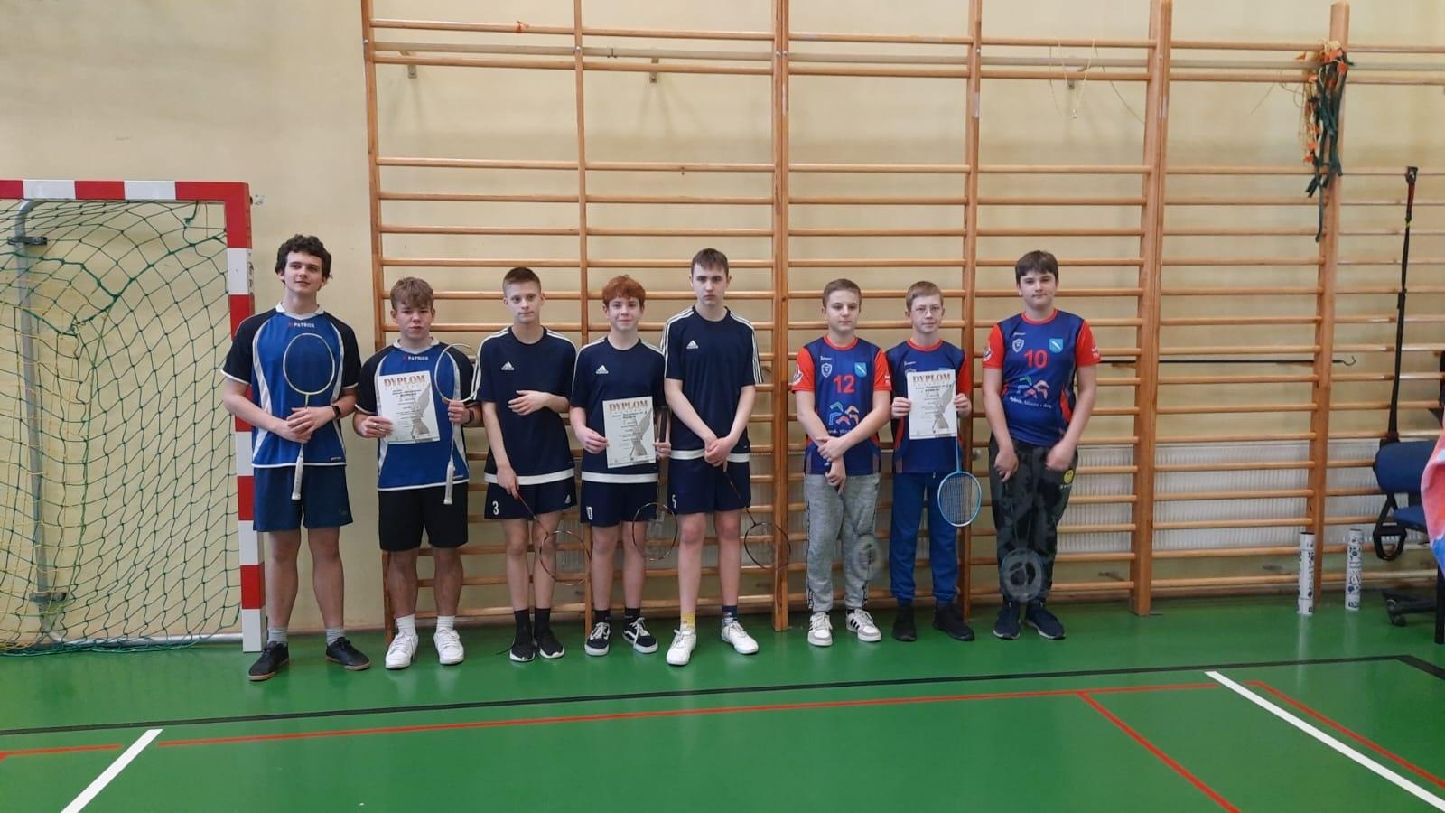 Zdjęcie w galerii na portalu naszraciborz.pl: Awans uczniów z Rudnika do finału wojewódzkiego w badmintonie wiadomości z regionu