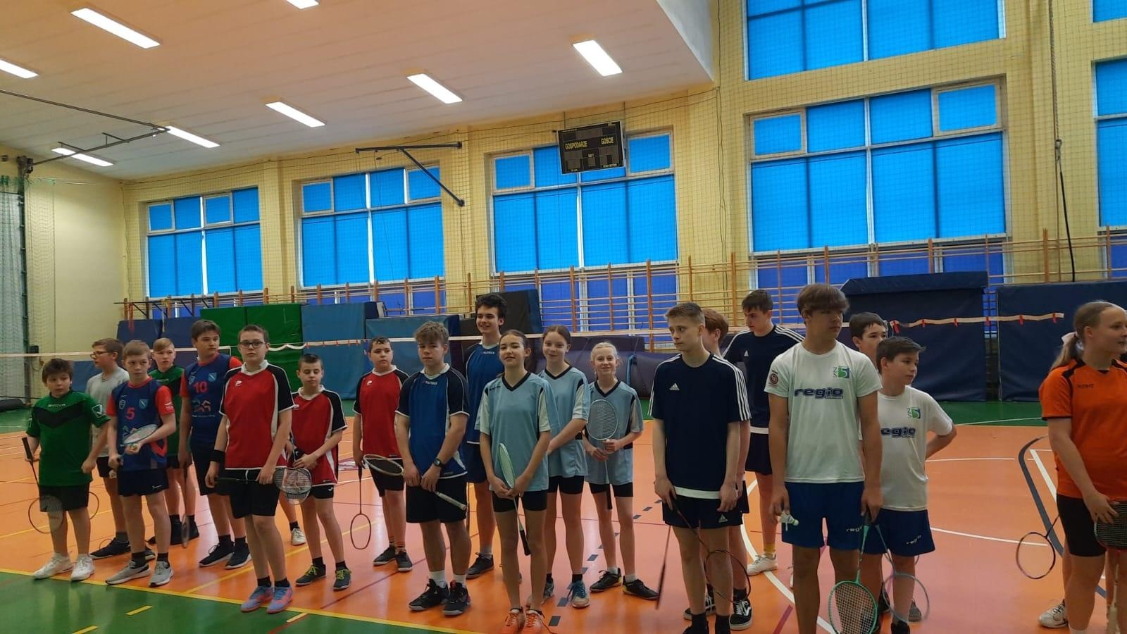 Zdjęcie w galerii na portalu naszraciborz.pl: Awans uczniów z Rudnika do finału wojewódzkiego w badmintonie wiadomości z regionu