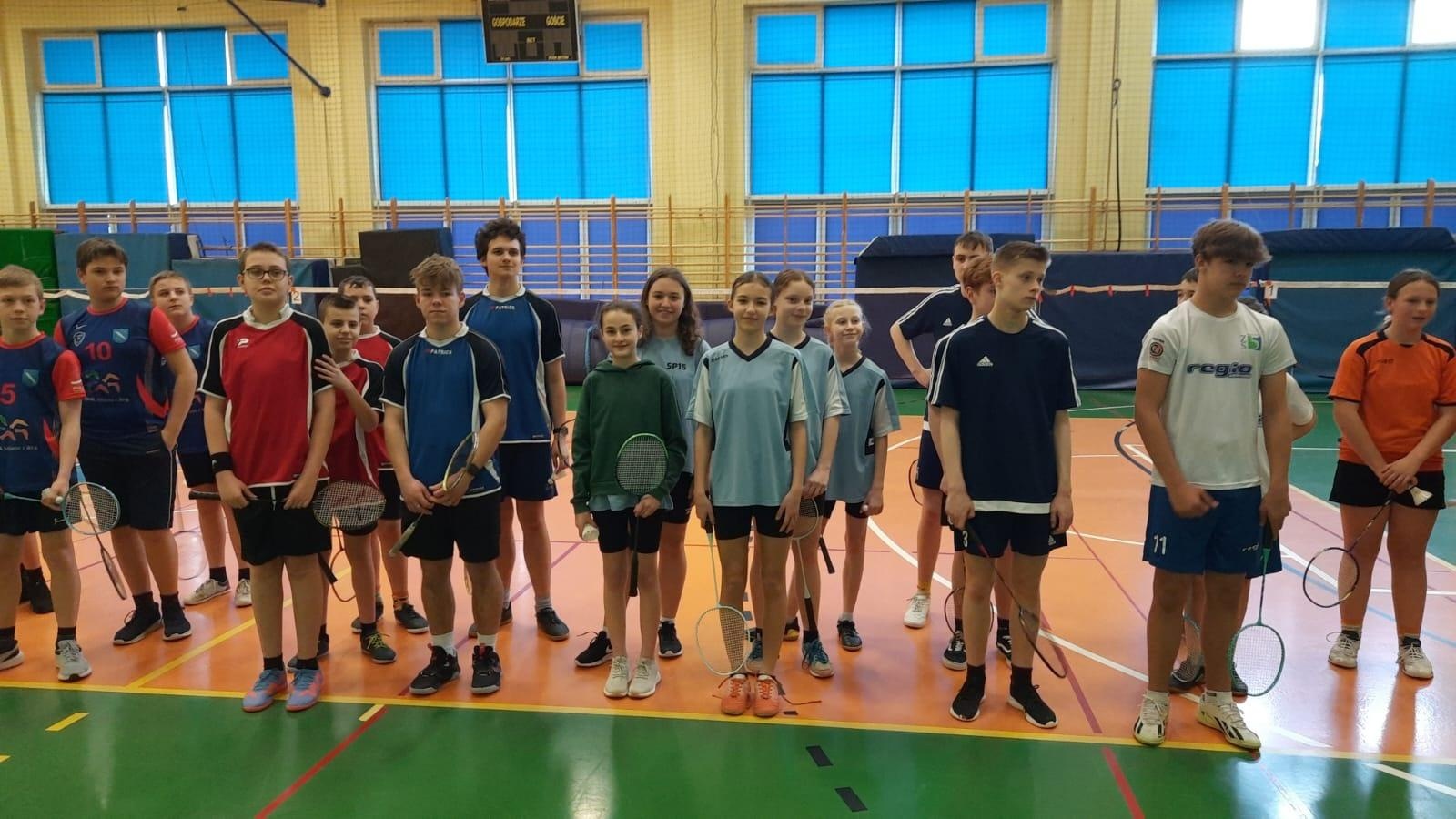 Zdjęcie w galerii na portalu naszraciborz.pl: Awans uczniów z Rudnika do finału wojewódzkiego w badmintonie wiadomości z regionu
