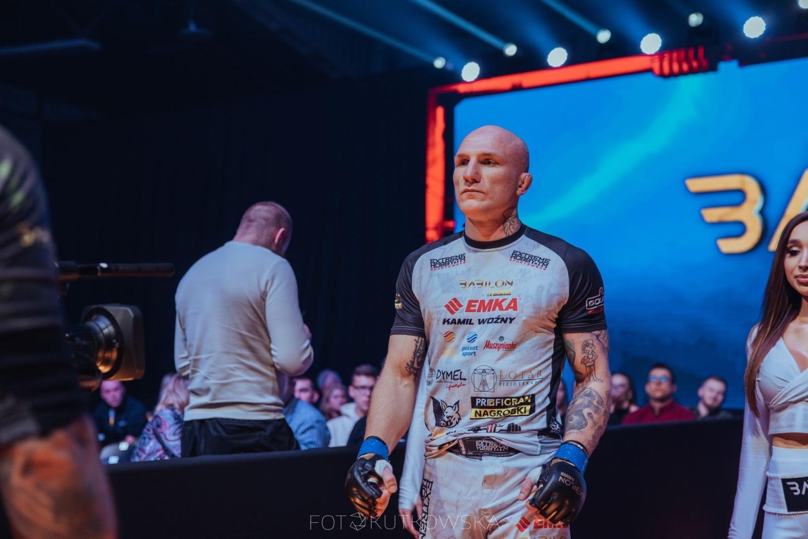 Zdjęcie w galerii na portalu naszraciborz.pl: Zwycięski zawodowy debiut Kamila Woźnego wiadomości z regionu