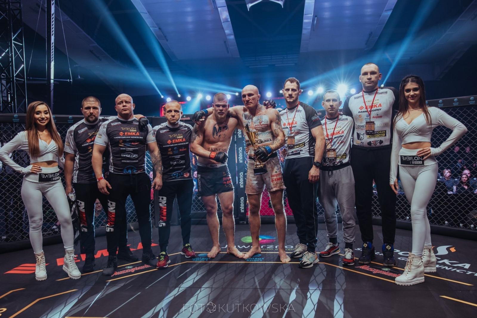 Zdjęcie w galerii na portalu naszraciborz.pl: Zwycięski zawodowy debiut Kamila Woźnego wiadomości z regionu