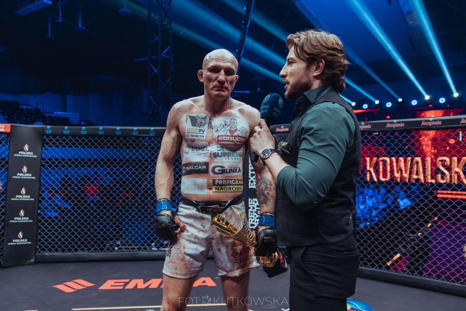 Zdjęcie w galerii na portalu naszraciborz.pl: Zwycięski zawodowy debiut Kamila Woźnego wiadomości z regionu