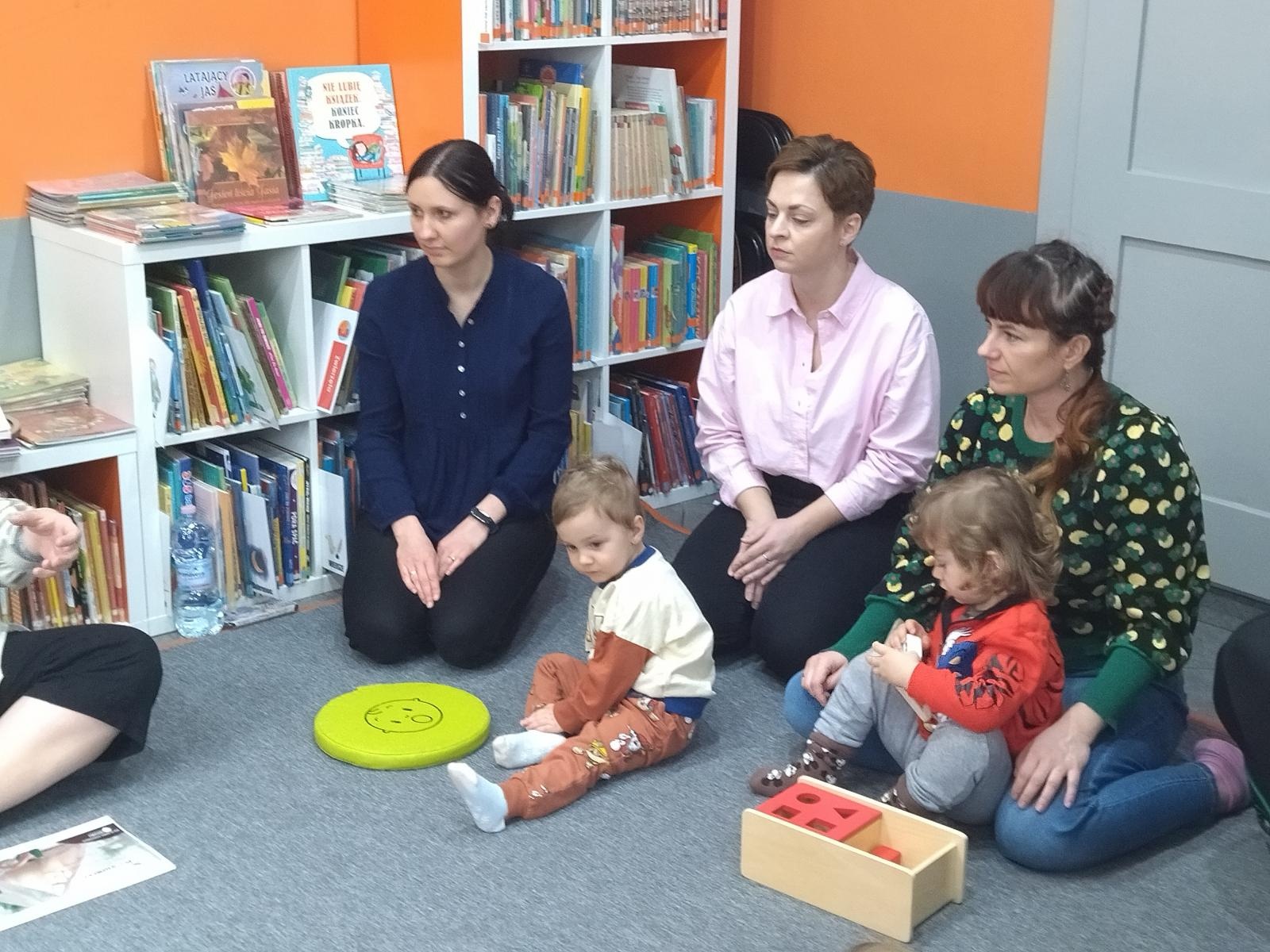 Zdjęcie w galerii na portalu naszraciborz.pl: Biblioteka na Ostróg - spotkania klubowe dla każdego! wiadomości z regionu