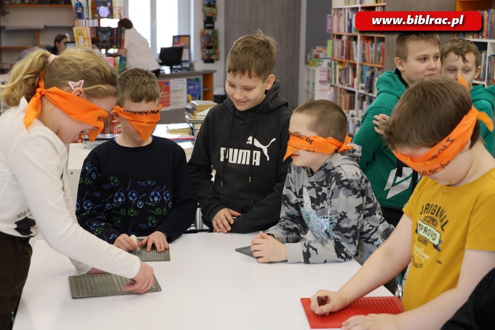 Zdjęcie w galerii na portalu naszraciborz.pl: Lekcje inne niż wszystkie w raciborskiej bibliotece wiadomości z regionu