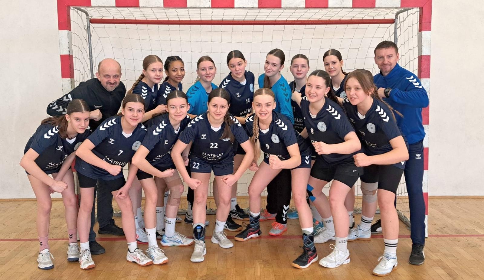 Zdjęcie w galerii na portalu naszraciborz.pl: Awans do rozgrywek szczebla centralnego pietrowickich szczypiornistek wiadomości z regionu