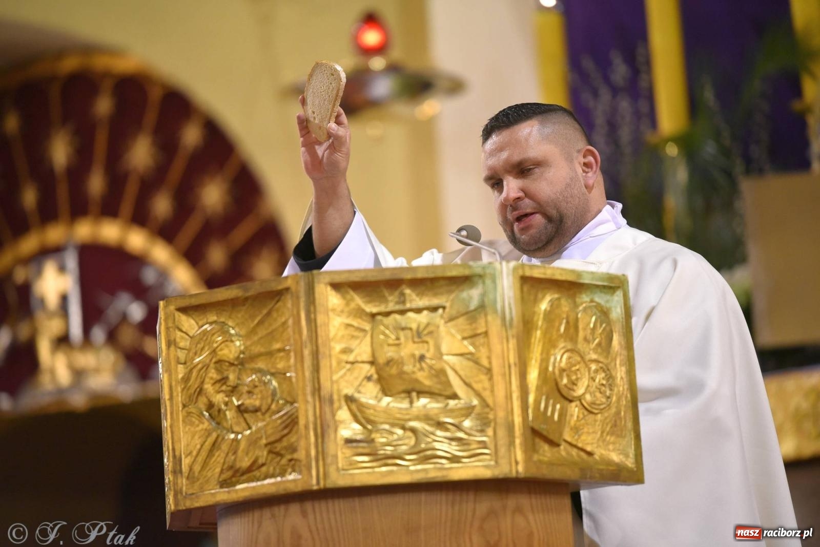 Zdjęcie w galerii na portalu naszraciborz.pl: Wielki Czwartek w raciborskich parafiach WNMP i NSPJ [FOTO i WIDEO] wiadomości z regionu