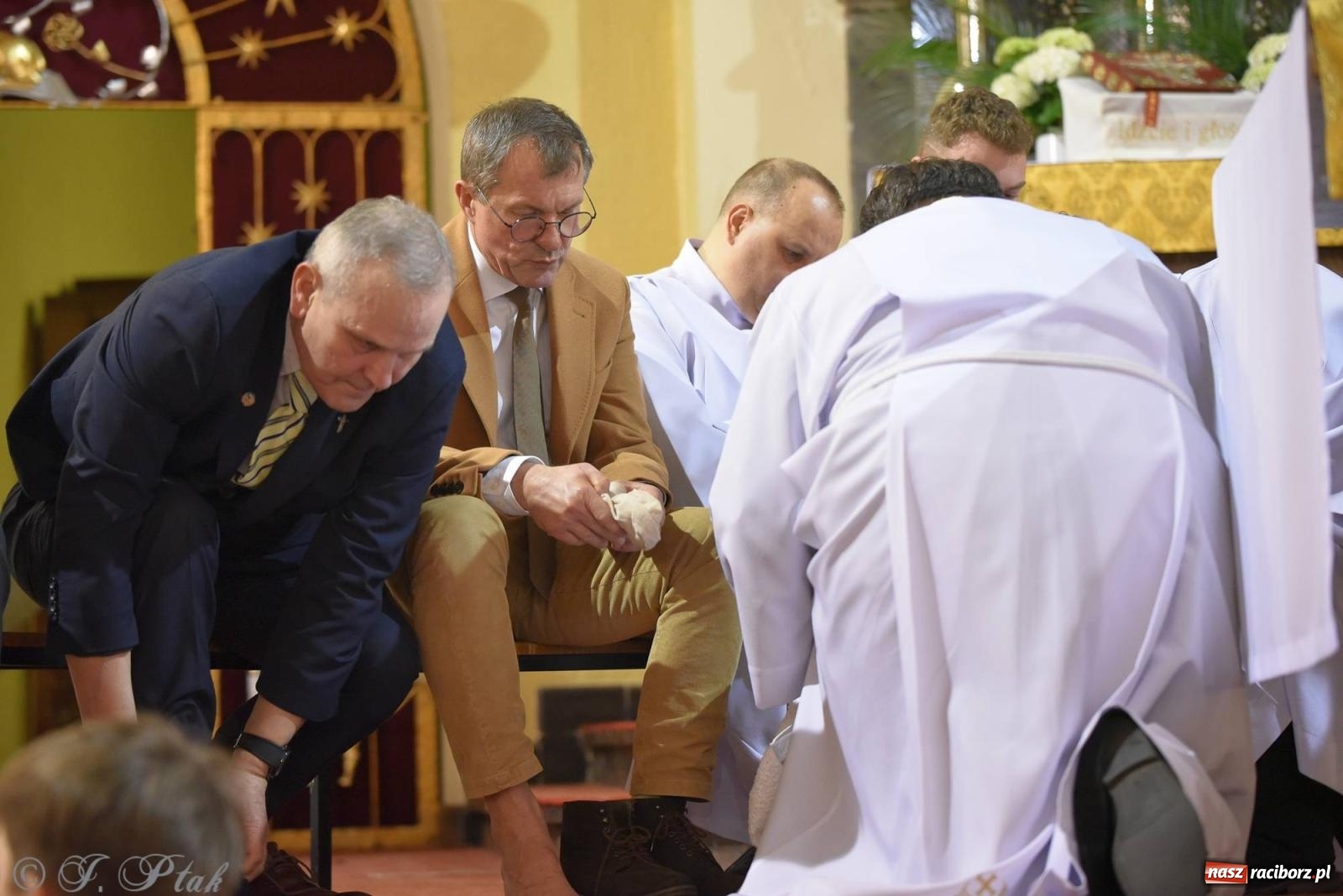 Zdjęcie w galerii na portalu naszraciborz.pl: Wielki Czwartek w raciborskich parafiach WNMP i NSPJ [FOTO i WIDEO] wiadomości z regionu