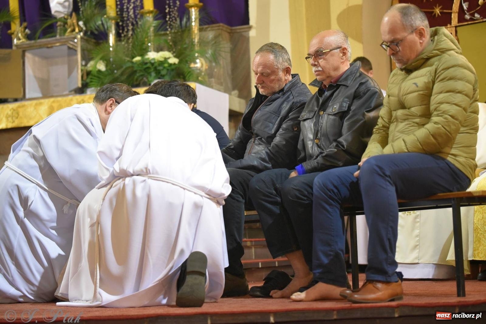 Zdjęcie w galerii na portalu naszraciborz.pl: Wielki Czwartek w raciborskich parafiach WNMP i NSPJ [FOTO i WIDEO] wiadomości z regionu