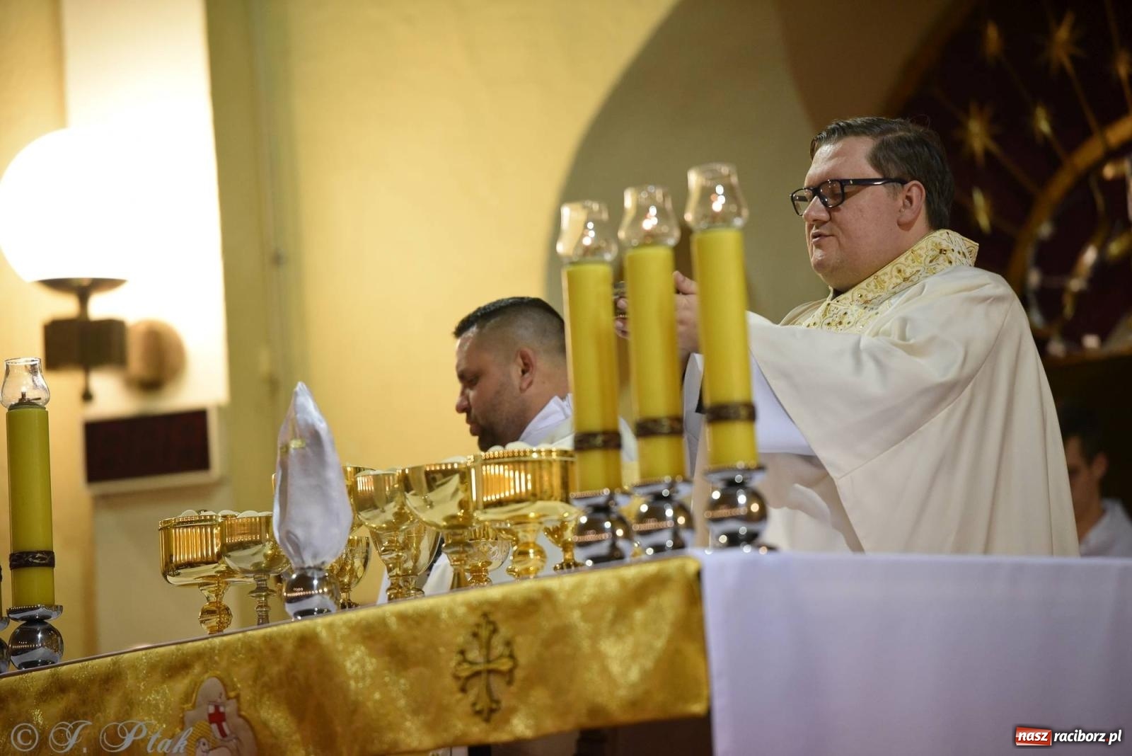 Zdjęcie w galerii na portalu naszraciborz.pl: Wielki Czwartek w raciborskich parafiach WNMP i NSPJ [FOTO i WIDEO] wiadomości z regionu
