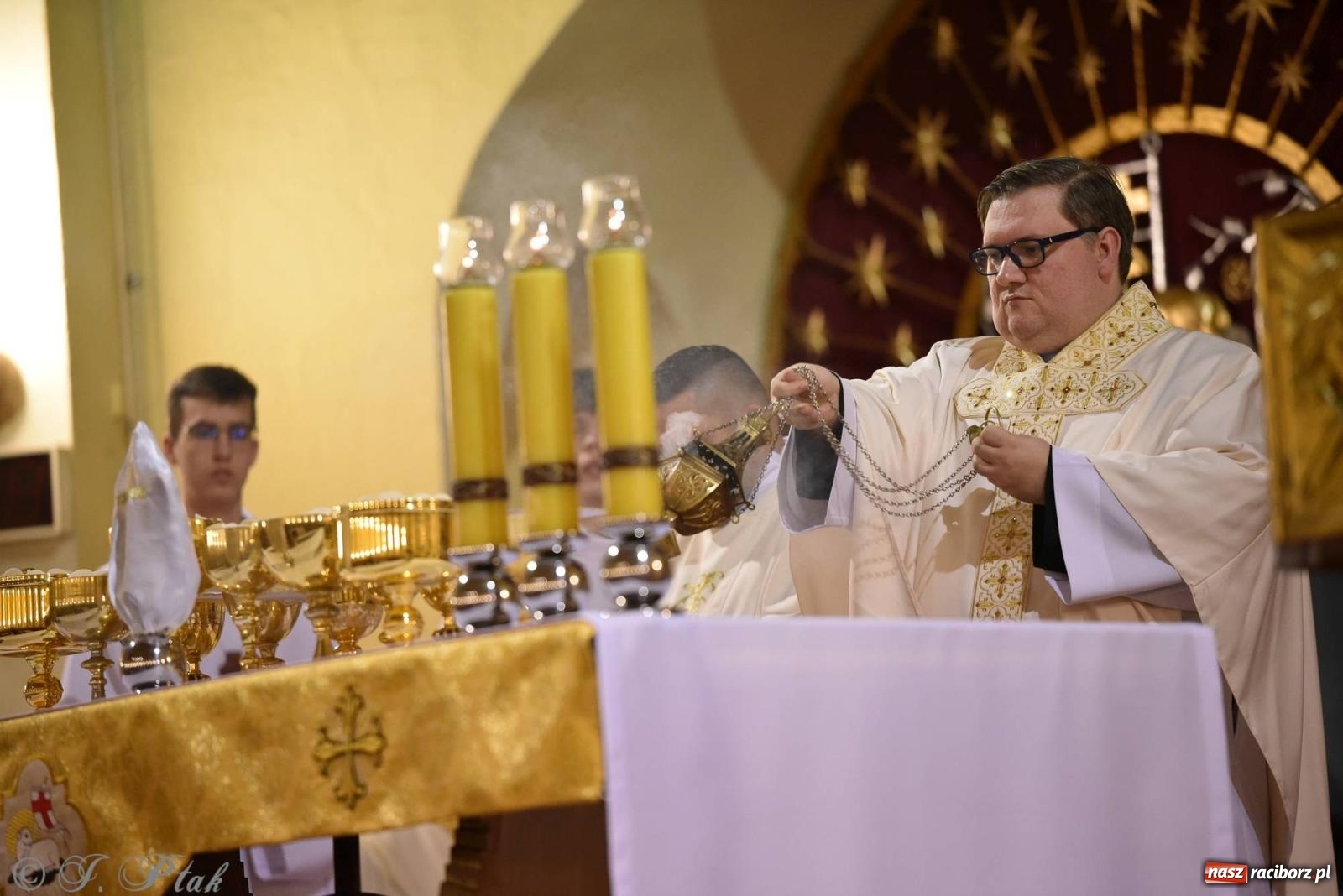 Zdjęcie w galerii na portalu naszraciborz.pl: Wielki Czwartek w raciborskich parafiach WNMP i NSPJ [FOTO i WIDEO] wiadomości z regionu