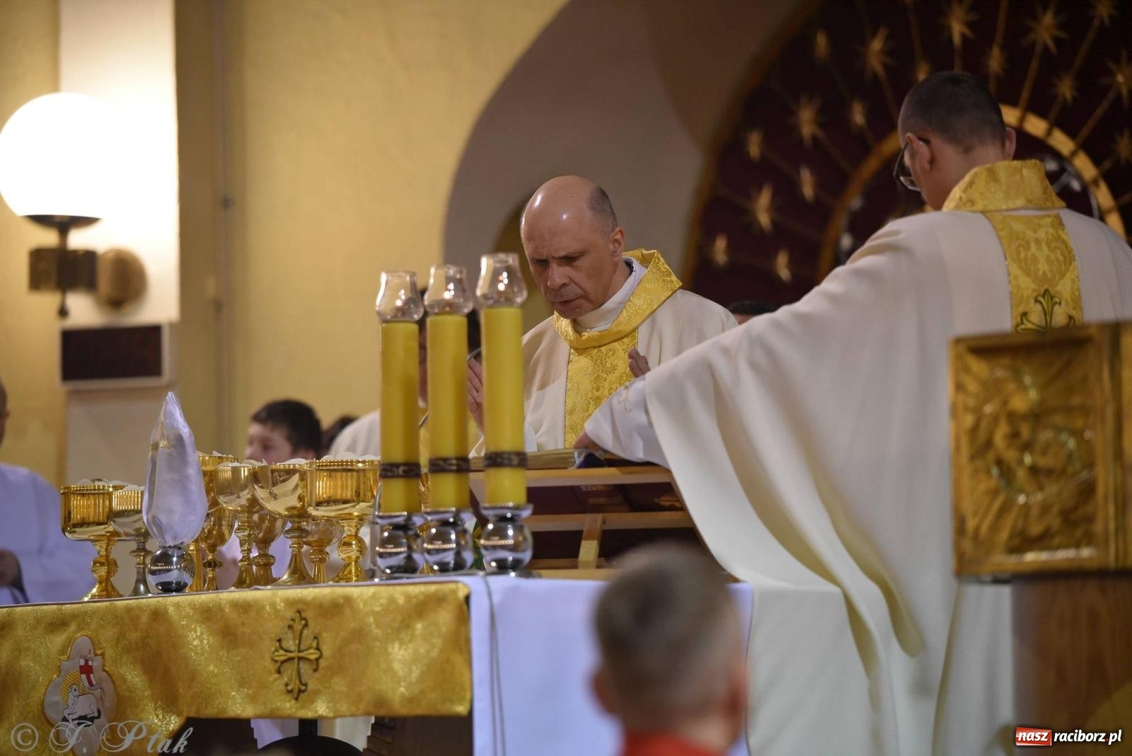 Zdjęcie w galerii na portalu naszraciborz.pl: Wielki Czwartek w raciborskich parafiach WNMP i NSPJ [FOTO i WIDEO] wiadomości z regionu