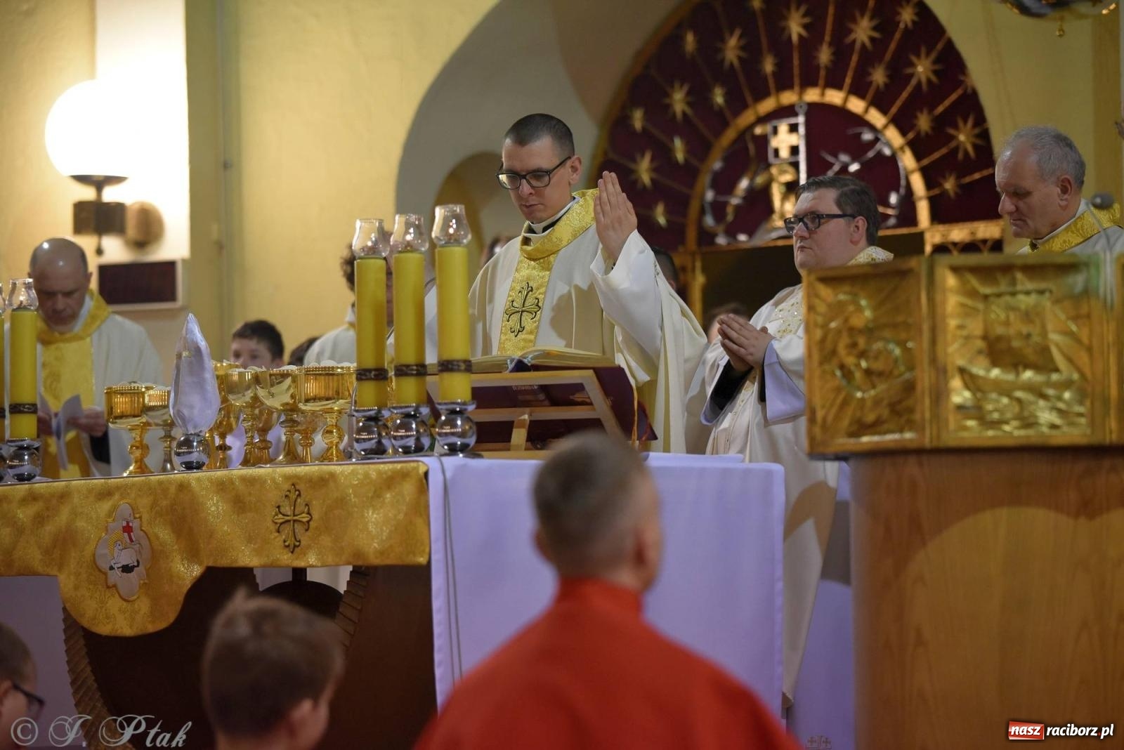 Zdjęcie w galerii na portalu naszraciborz.pl: Wielki Czwartek w raciborskich parafiach WNMP i NSPJ [FOTO i WIDEO] wiadomości z regionu