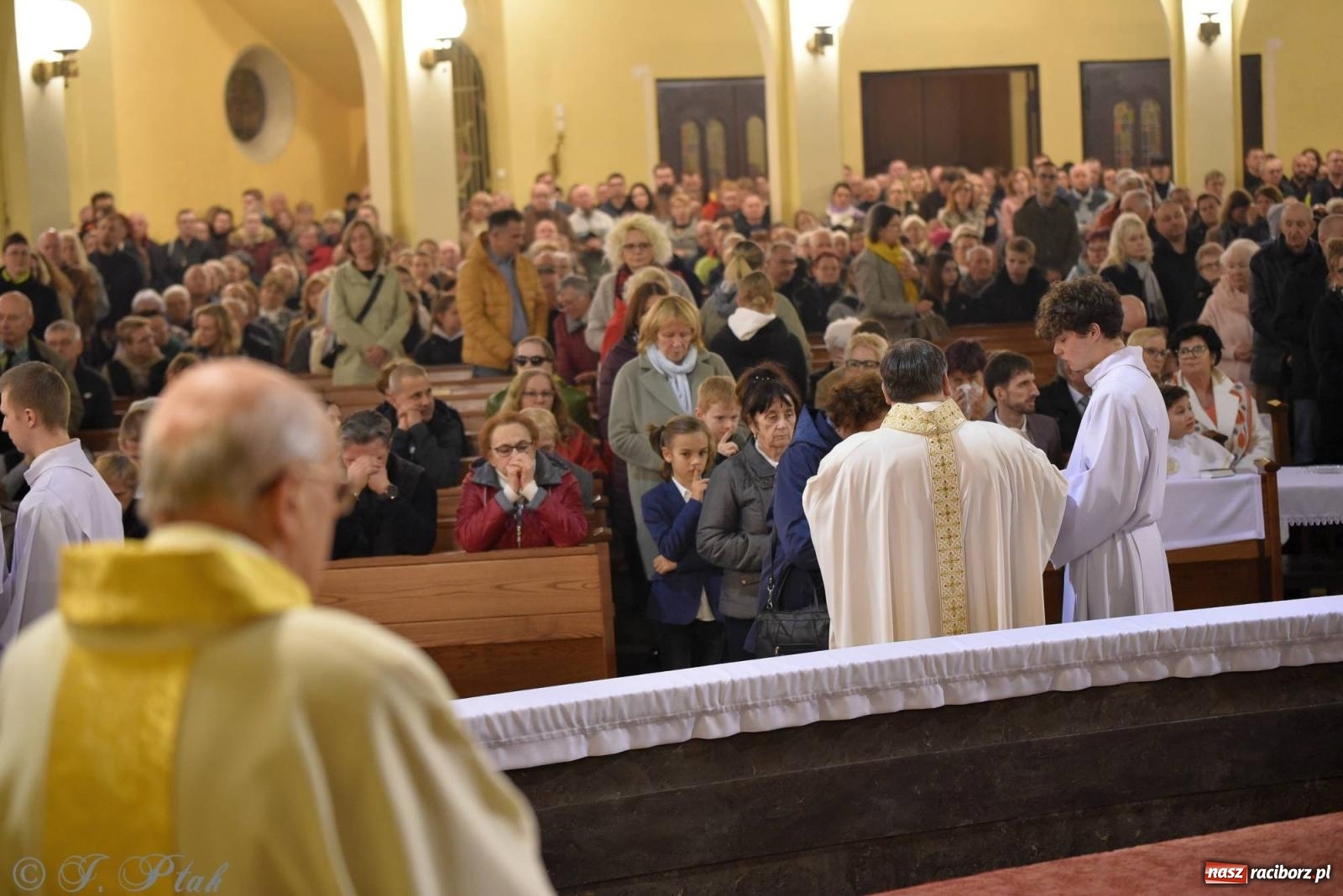 Zdjęcie w galerii na portalu naszraciborz.pl: Wielki Czwartek w raciborskich parafiach WNMP i NSPJ [FOTO i WIDEO] wiadomości z regionu