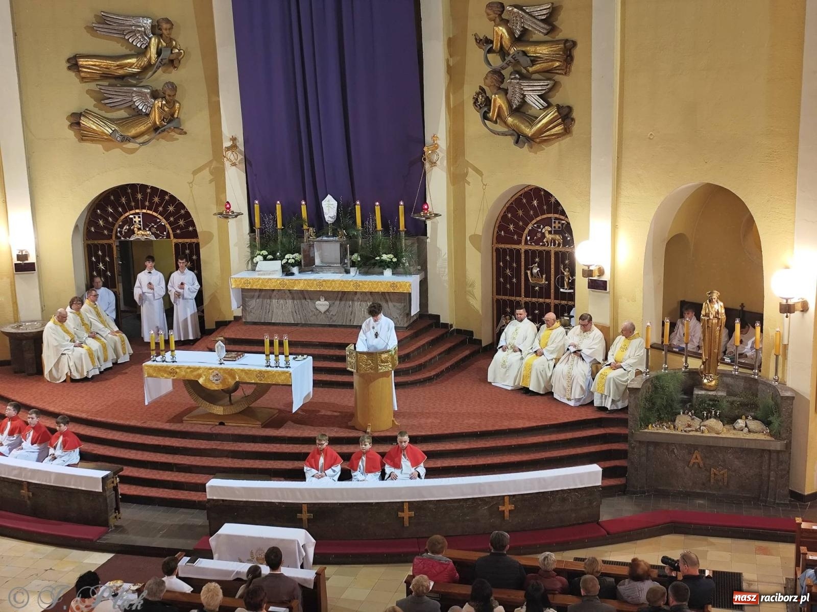 Zdjęcie w galerii na portalu naszraciborz.pl: Wielki Czwartek w raciborskich parafiach WNMP i NSPJ [FOTO i WIDEO] wiadomości z regionu