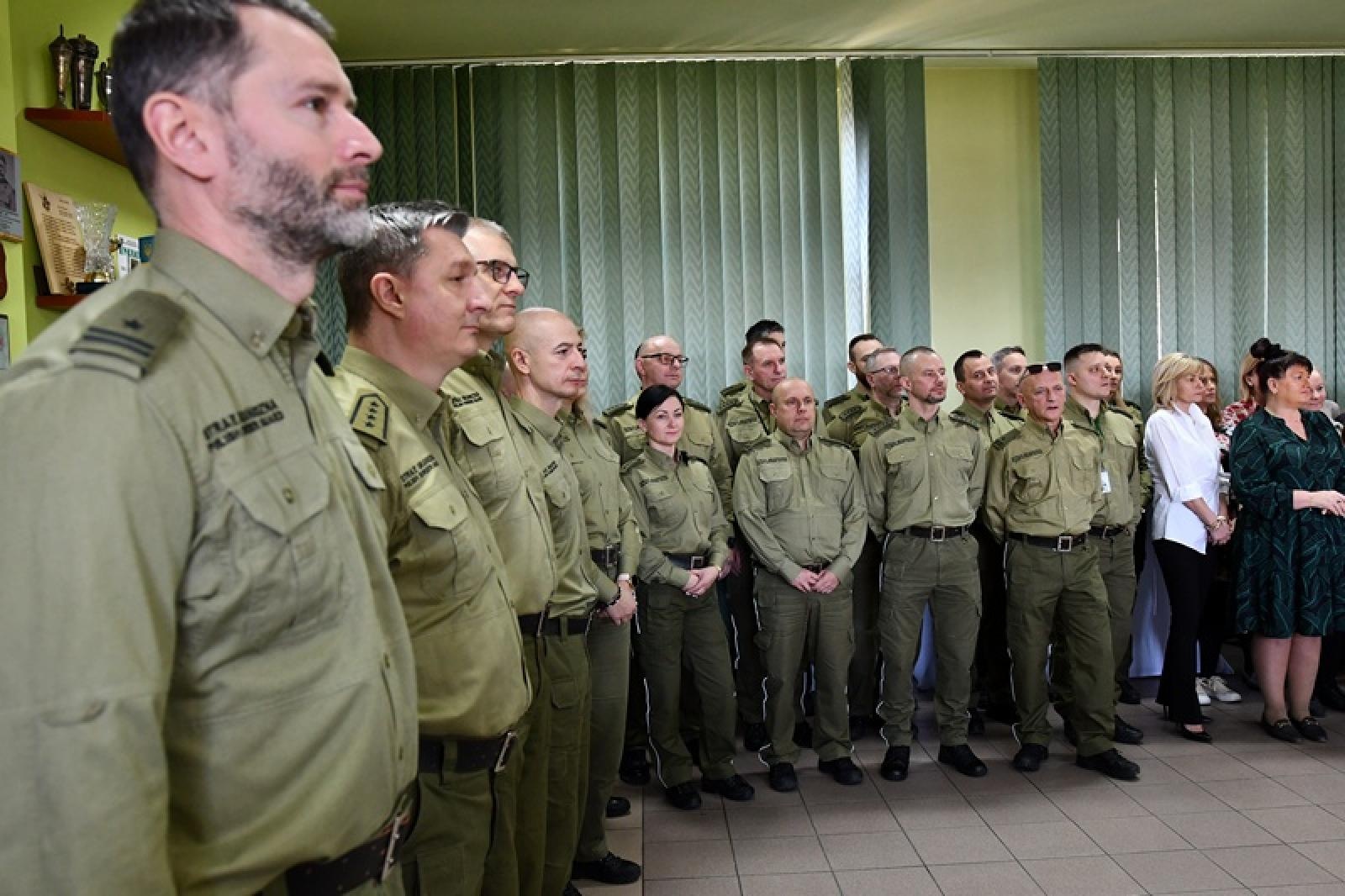 Zdjęcie w galerii na portalu naszraciborz.pl: Pierwsze spotkanie wielkanocne z nowym komendantem wiadomości z regionu