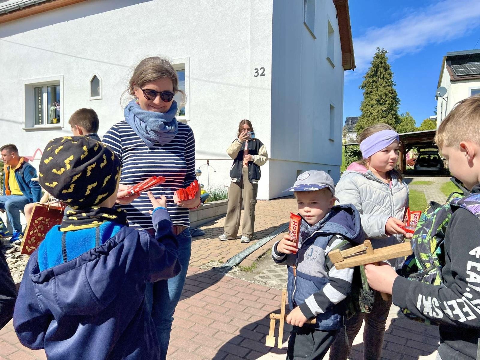 Zdjęcie w galerii na portalu naszraciborz.pl: Tradycja nie ginie. Wielkopiątkowe klekotanie w Sudole wiadomości z regionu