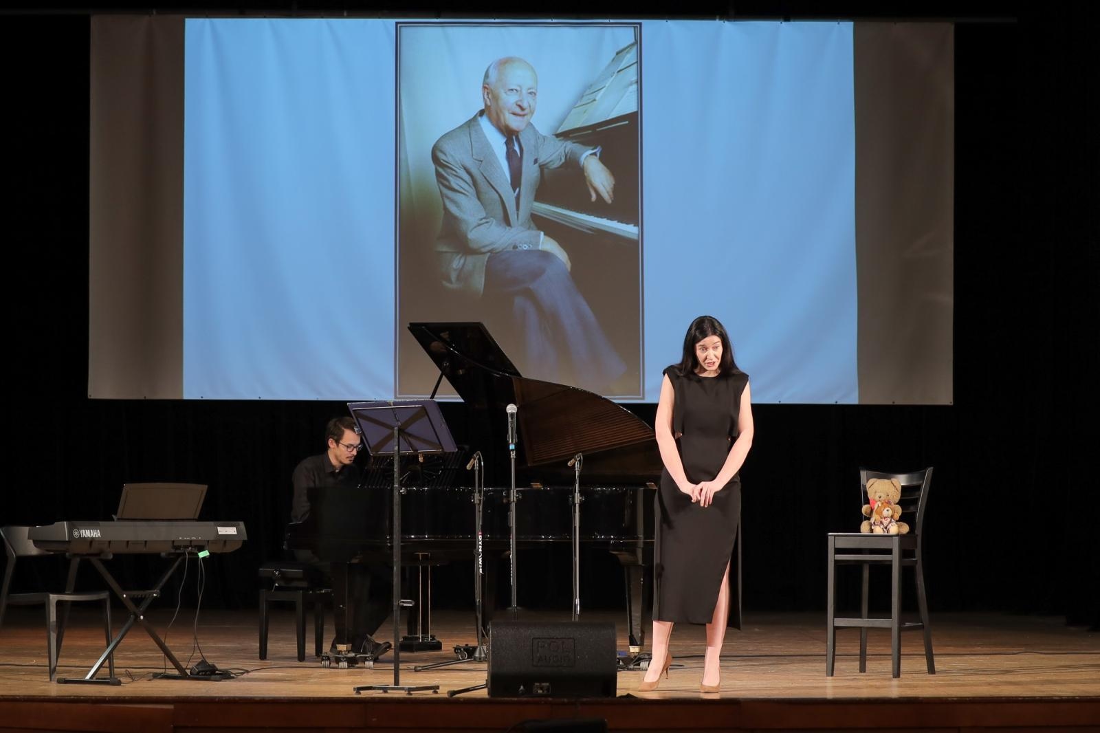 Zdjęcie w galerii na portalu naszraciborz.pl: Opera, musical i muzyka filmowa. Śpiew bohaterem marcowych koncertów umuzykalniających wiadomości z regionu