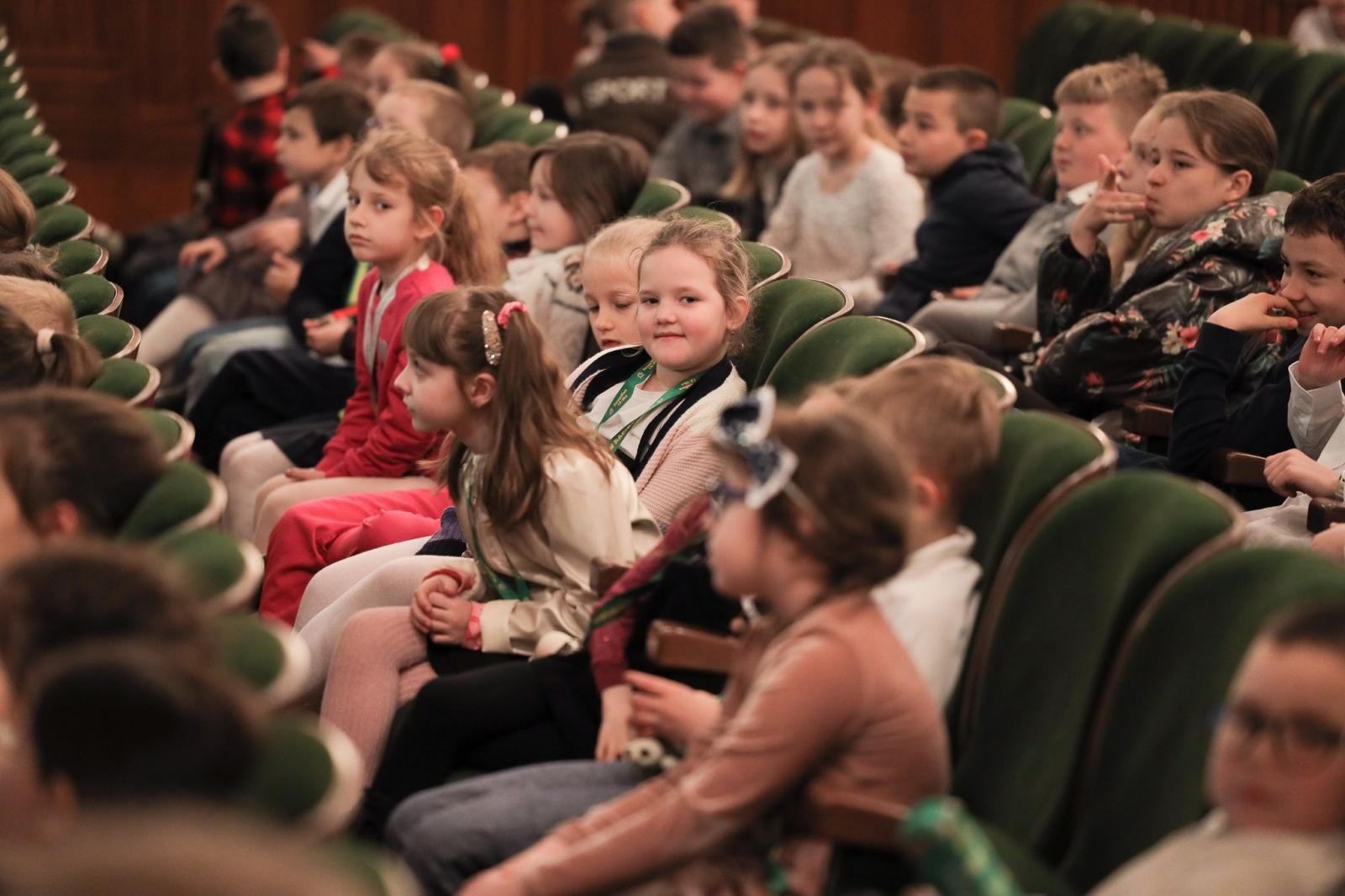 Zdjęcie w galerii na portalu naszraciborz.pl: Opera, musical i muzyka filmowa. Śpiew bohaterem marcowych koncertów umuzykalniających wiadomości z regionu
