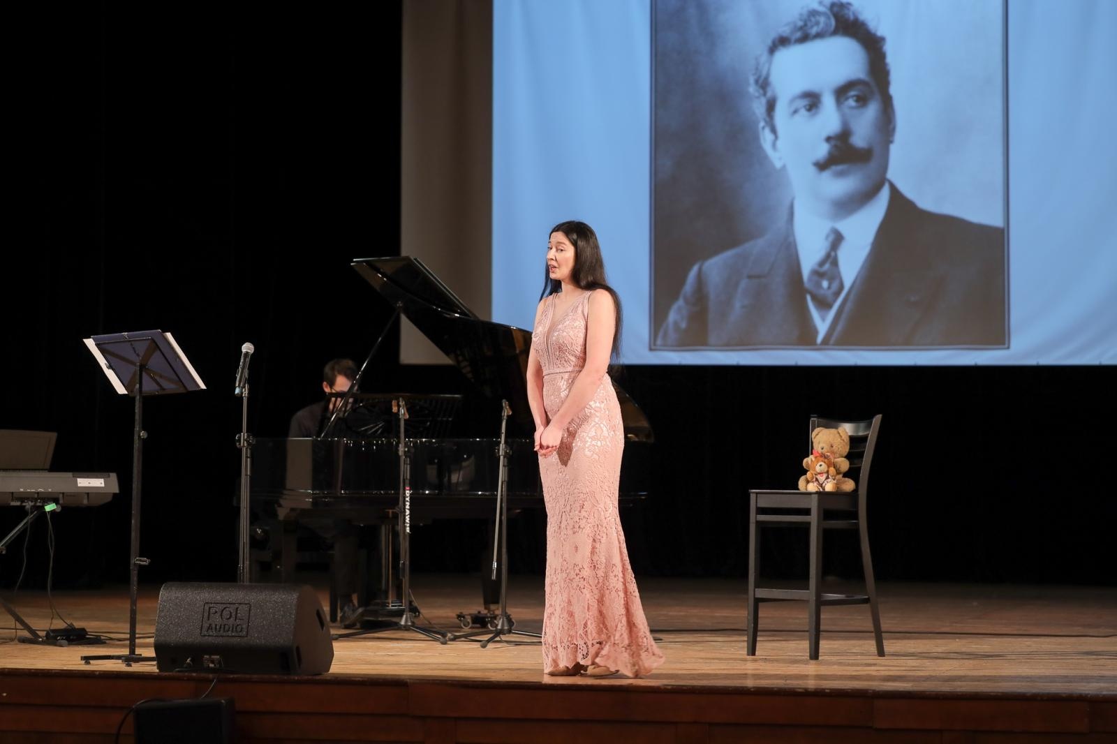 Zdjęcie w galerii na portalu naszraciborz.pl: Opera, musical i muzyka filmowa. Śpiew bohaterem marcowych koncertów umuzykalniających wiadomości z regionu