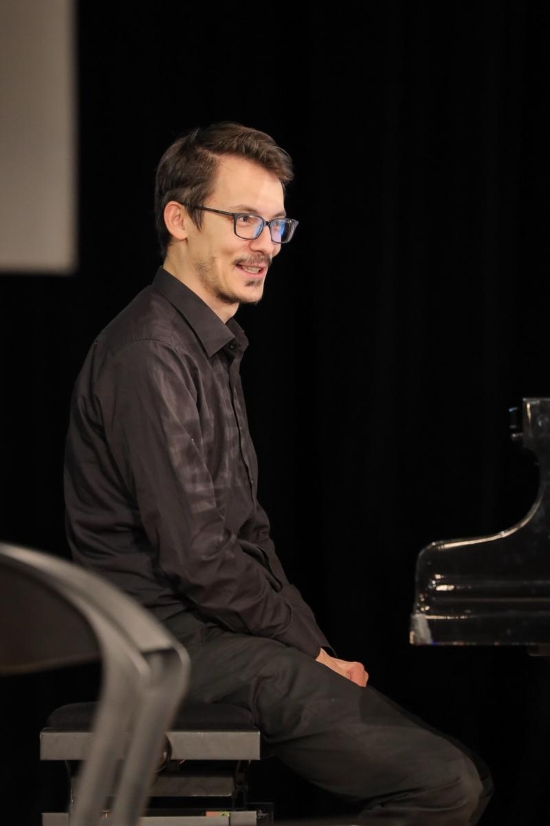 Zdjęcie w galerii na portalu naszraciborz.pl: Opera, musical i muzyka filmowa. Śpiew bohaterem marcowych koncertów umuzykalniających wiadomości z regionu