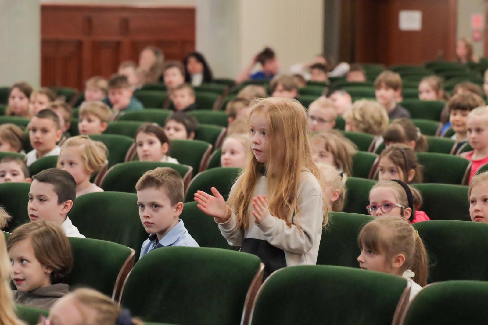 Zdjęcie w galerii na portalu naszraciborz.pl: Opera, musical i muzyka filmowa. Śpiew bohaterem marcowych koncertów umuzykalniających wiadomości z regionu