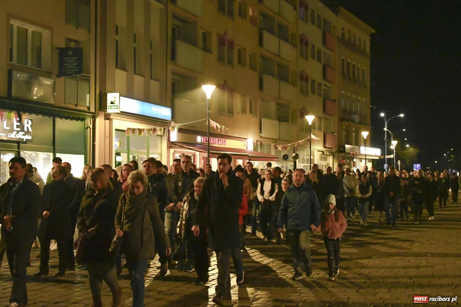 Zdjęcie w galerii na portalu naszraciborz.pl: Procesja do Bożego Grobu w kościele pw. św. Jakuba [FOTO i WIDEO] wiadomości z regionu