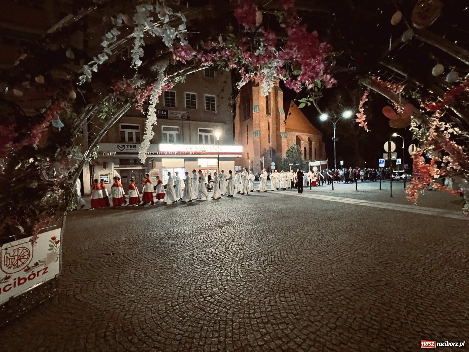 Zdjęcie w galerii na portalu naszraciborz.pl: Procesja do Bożego Grobu w kościele pw. św. Jakuba [FOTO i WIDEO] wiadomości z regionu