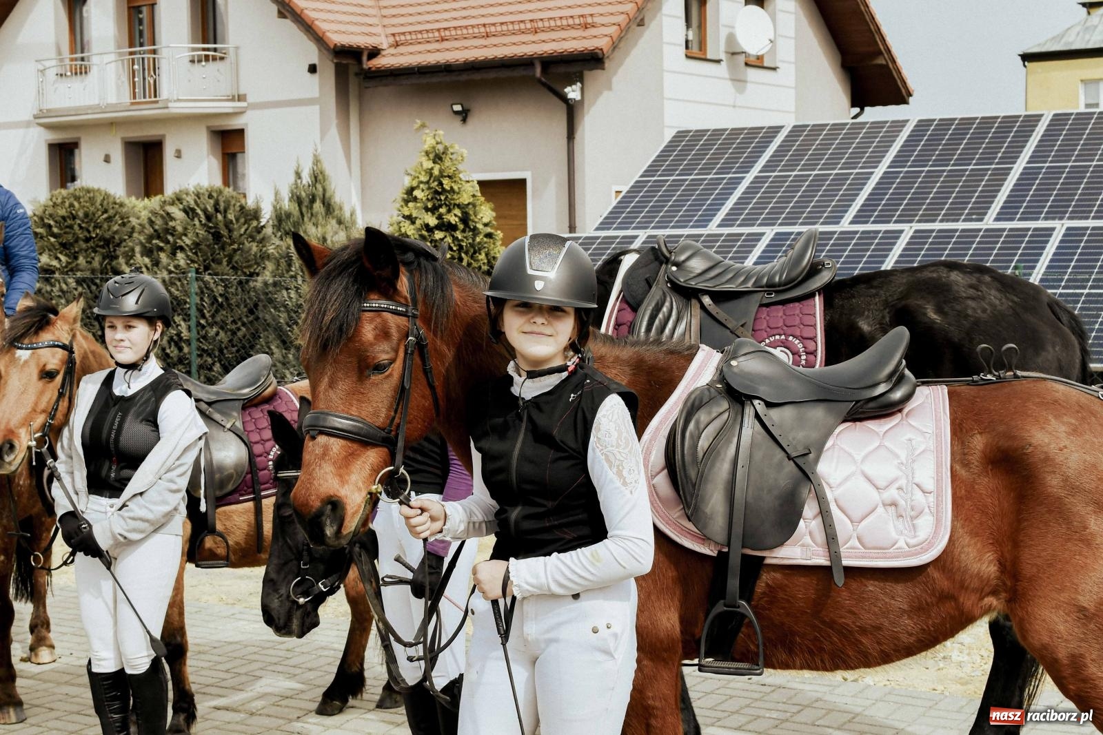 Zdjęcie w galerii na portalu naszraciborz.pl: W Zawadzie Książęcej procesja ma już 40-letnią tradycję [FOTO i WIDEO] wiadomości z regionu