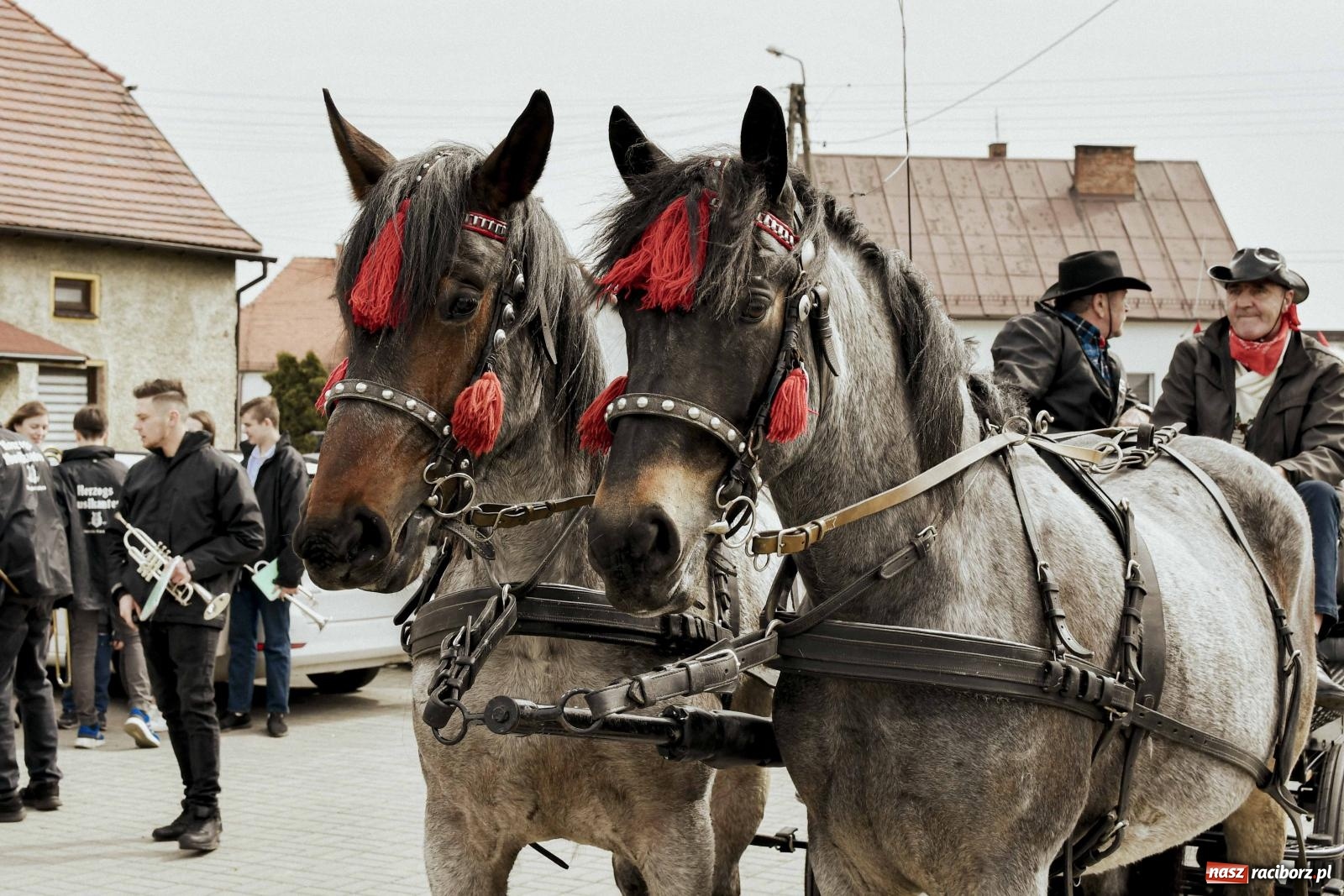 Zdjęcie w galerii na portalu naszraciborz.pl: W Zawadzie Książęcej procesja ma już 40-letnią tradycję [FOTO i WIDEO] wiadomości z regionu