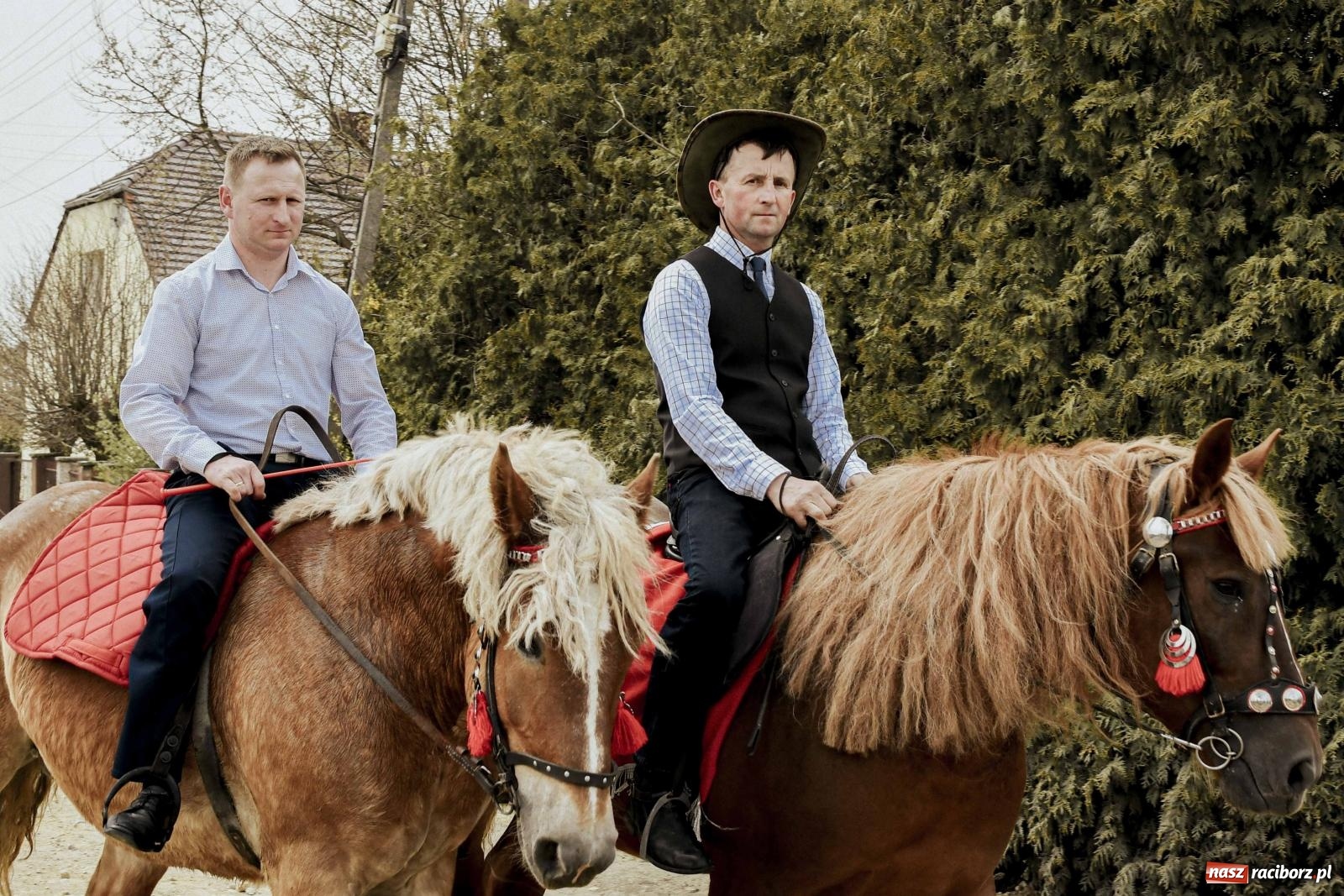 Zdjęcie w galerii na portalu naszraciborz.pl: W Zawadzie Książęcej procesja ma już 40-letnią tradycję [FOTO i WIDEO] wiadomości z regionu