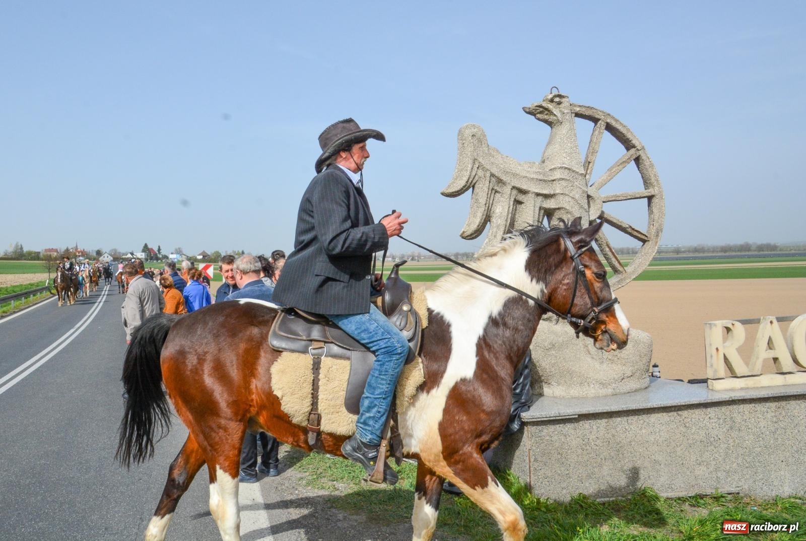 Zdjęcie w galerii na portalu naszraciborz.pl: Procesja wielkanocna w Raciborzu-Sudole [FOTO i WIDEO] wiadomości z regionu