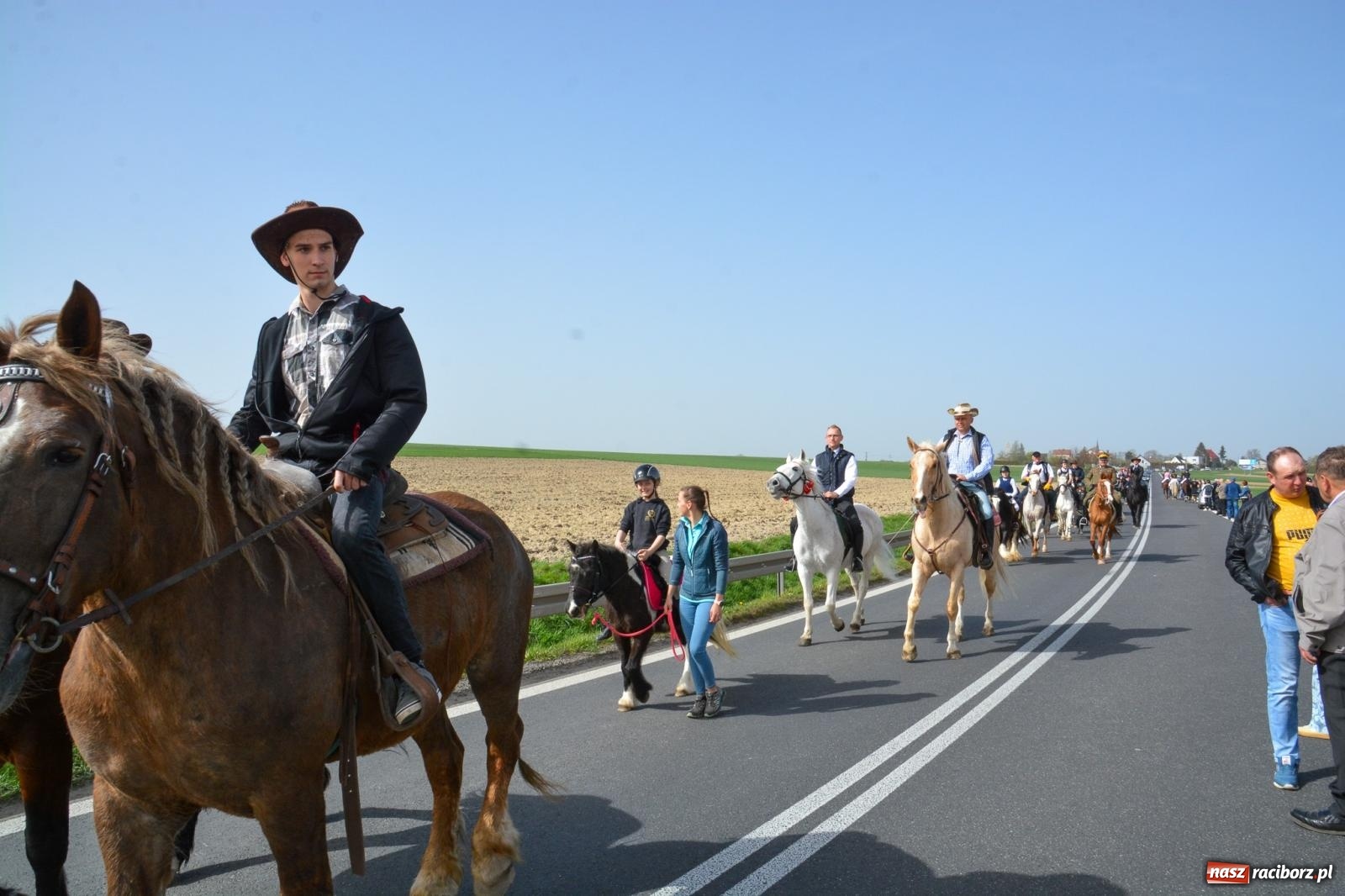 Zdjęcie w galerii na portalu naszraciborz.pl: Procesja wielkanocna w Raciborzu-Sudole [FOTO i WIDEO] wiadomości z regionu