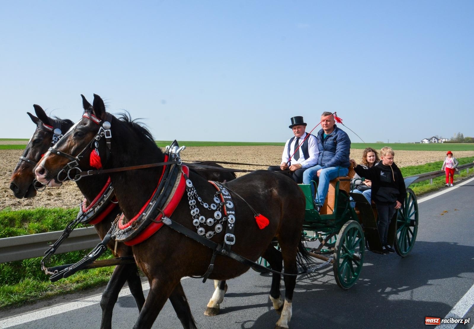Zdjęcie w galerii na portalu naszraciborz.pl: Procesja wielkanocna w Raciborzu-Sudole [FOTO i WIDEO] wiadomości z regionu