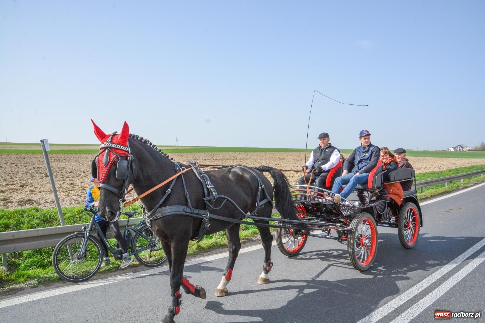 Zdjęcie w galerii na portalu naszraciborz.pl: Procesja wielkanocna w Raciborzu-Sudole [FOTO i WIDEO] wiadomości z regionu