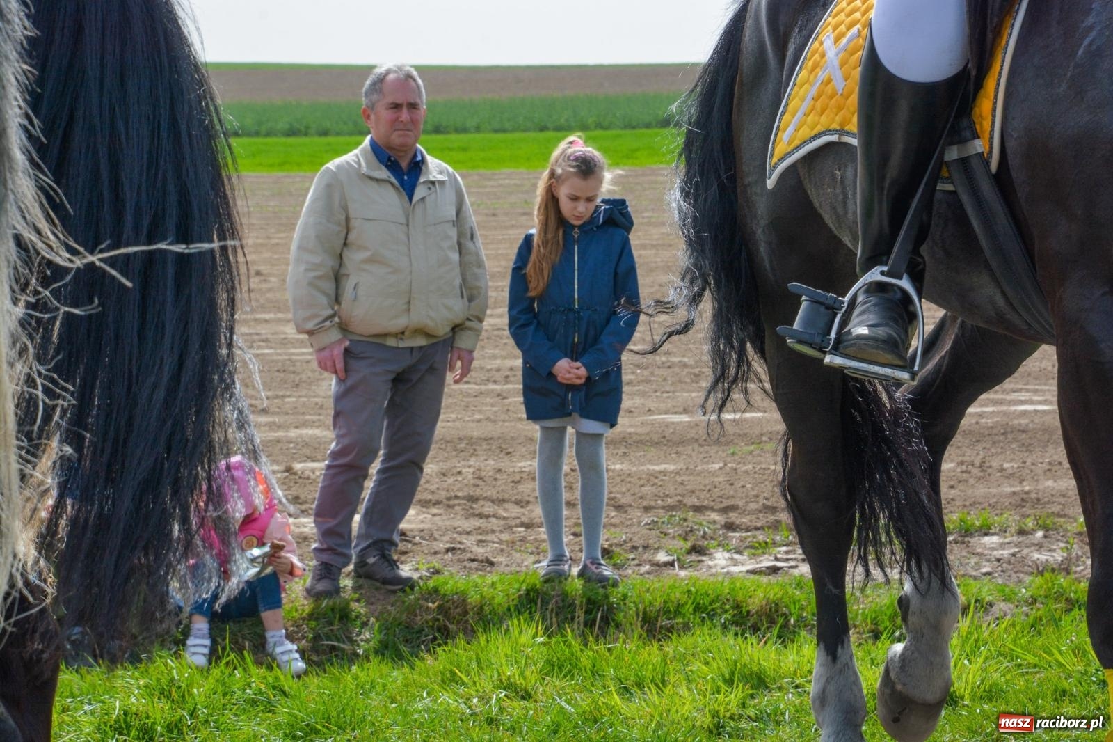 Zdjęcie w galerii na portalu naszraciborz.pl: Setka koni na procesji wielkanocnej w Bieńkowicach [FOTO i WIDEO] wiadomości z regionu