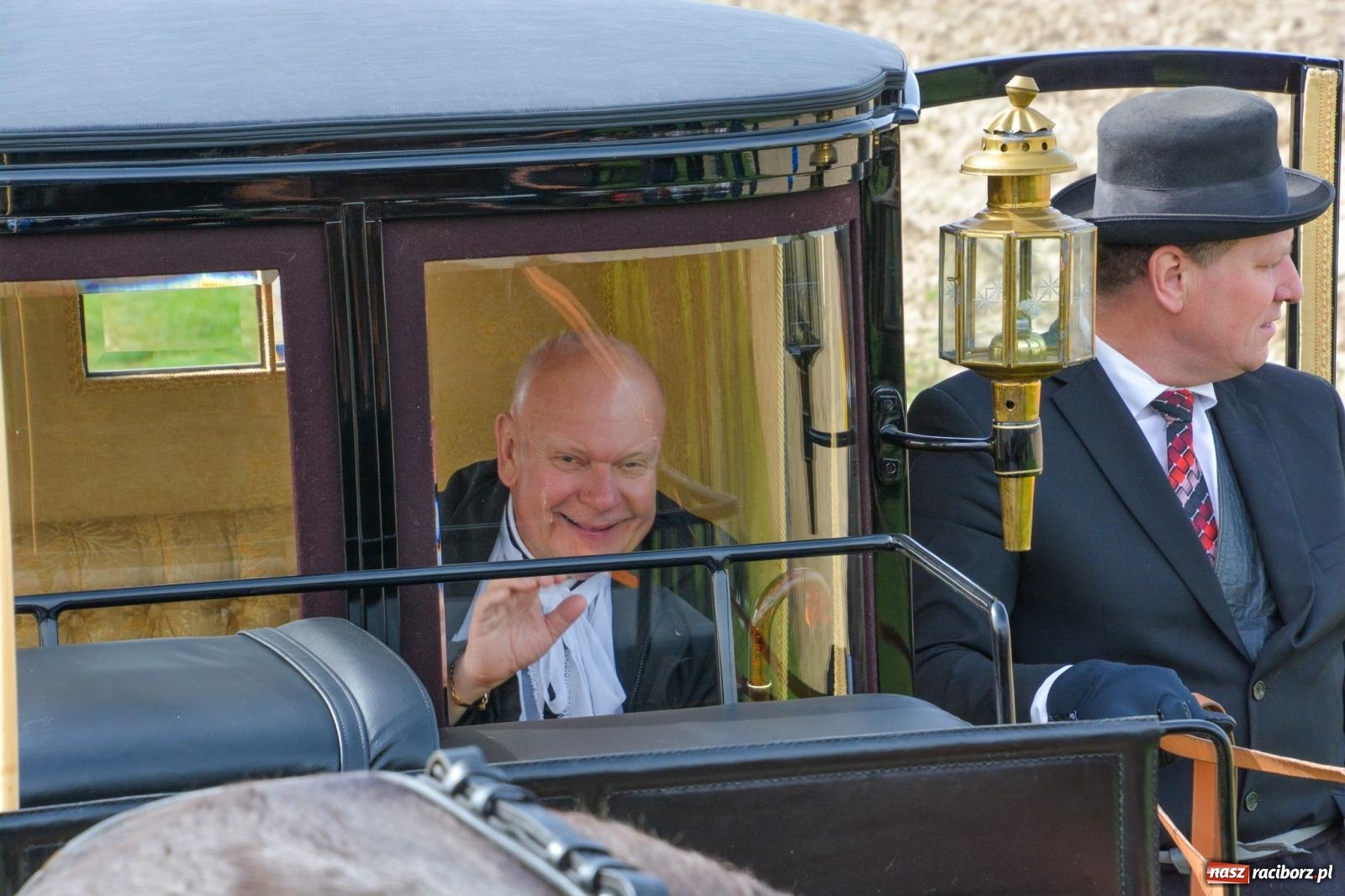 Zdjęcie w galerii na portalu naszraciborz.pl: Setka koni na procesji wielkanocnej w Bieńkowicach [FOTO i WIDEO] wiadomości z regionu