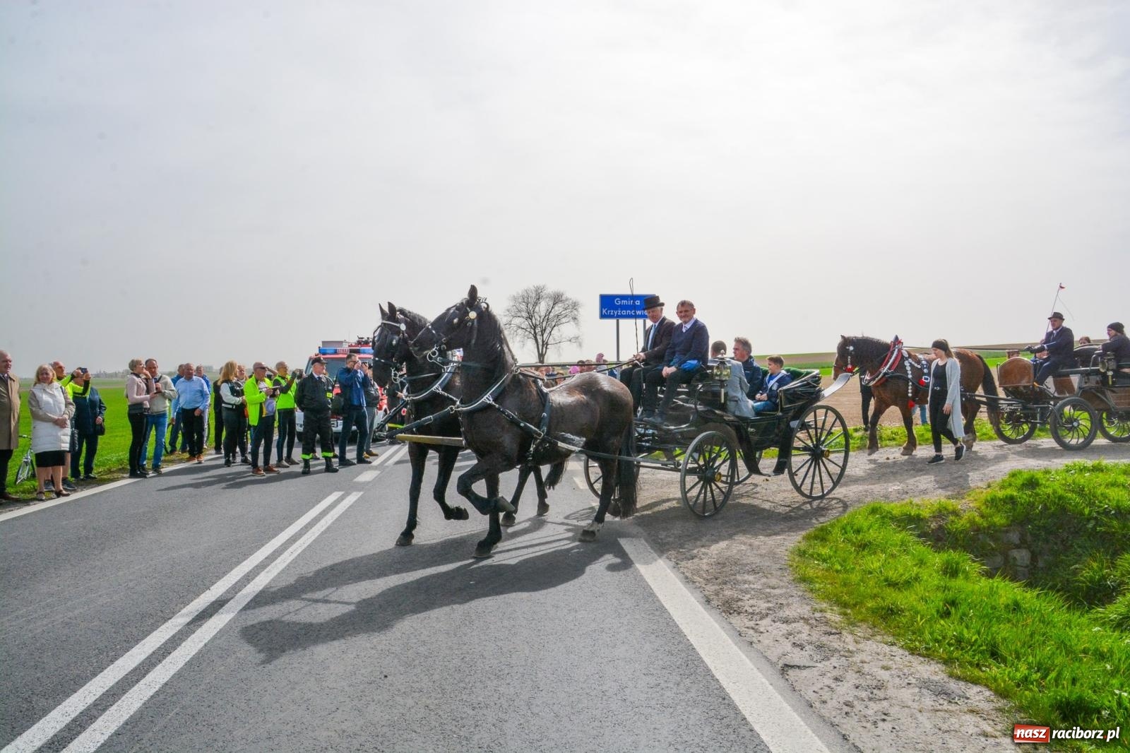 Zdjęcie w galerii na portalu naszraciborz.pl: Setka koni na procesji wielkanocnej w Bieńkowicach [FOTO i WIDEO] wiadomości z regionu