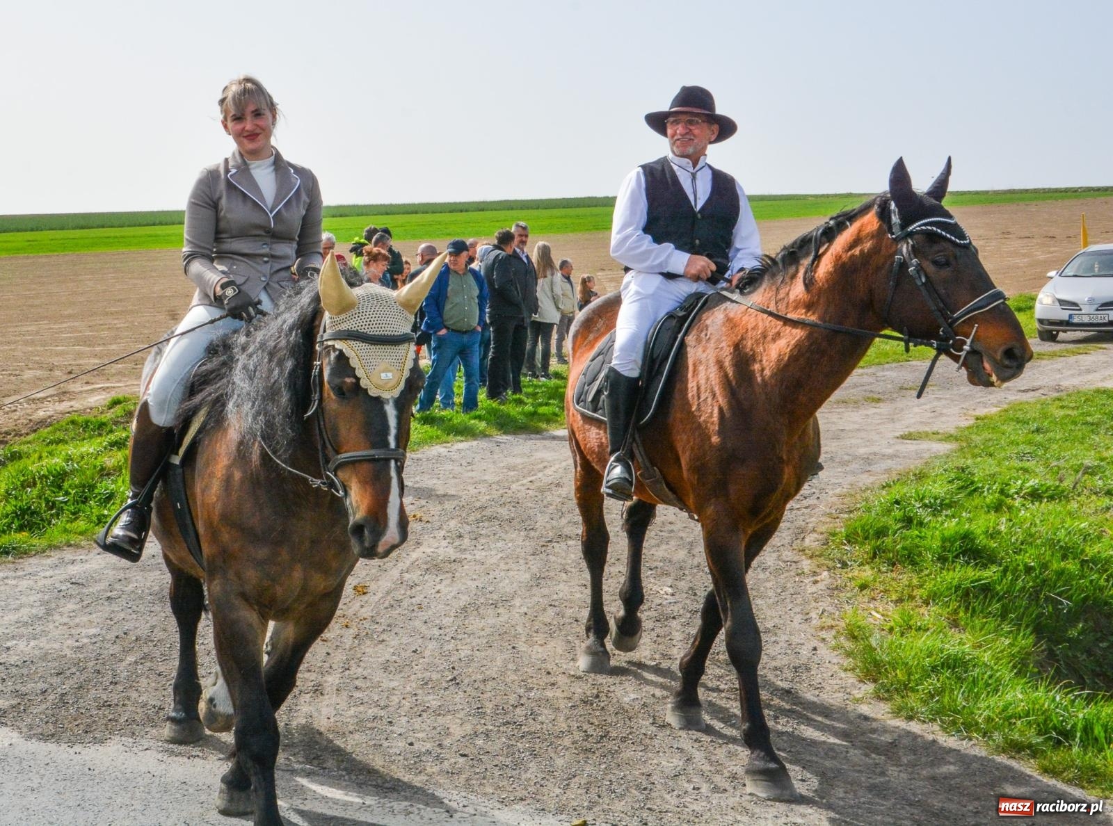 Zdjęcie w galerii na portalu naszraciborz.pl: Setka koni na procesji wielkanocnej w Bieńkowicach [FOTO i WIDEO] wiadomości z regionu
