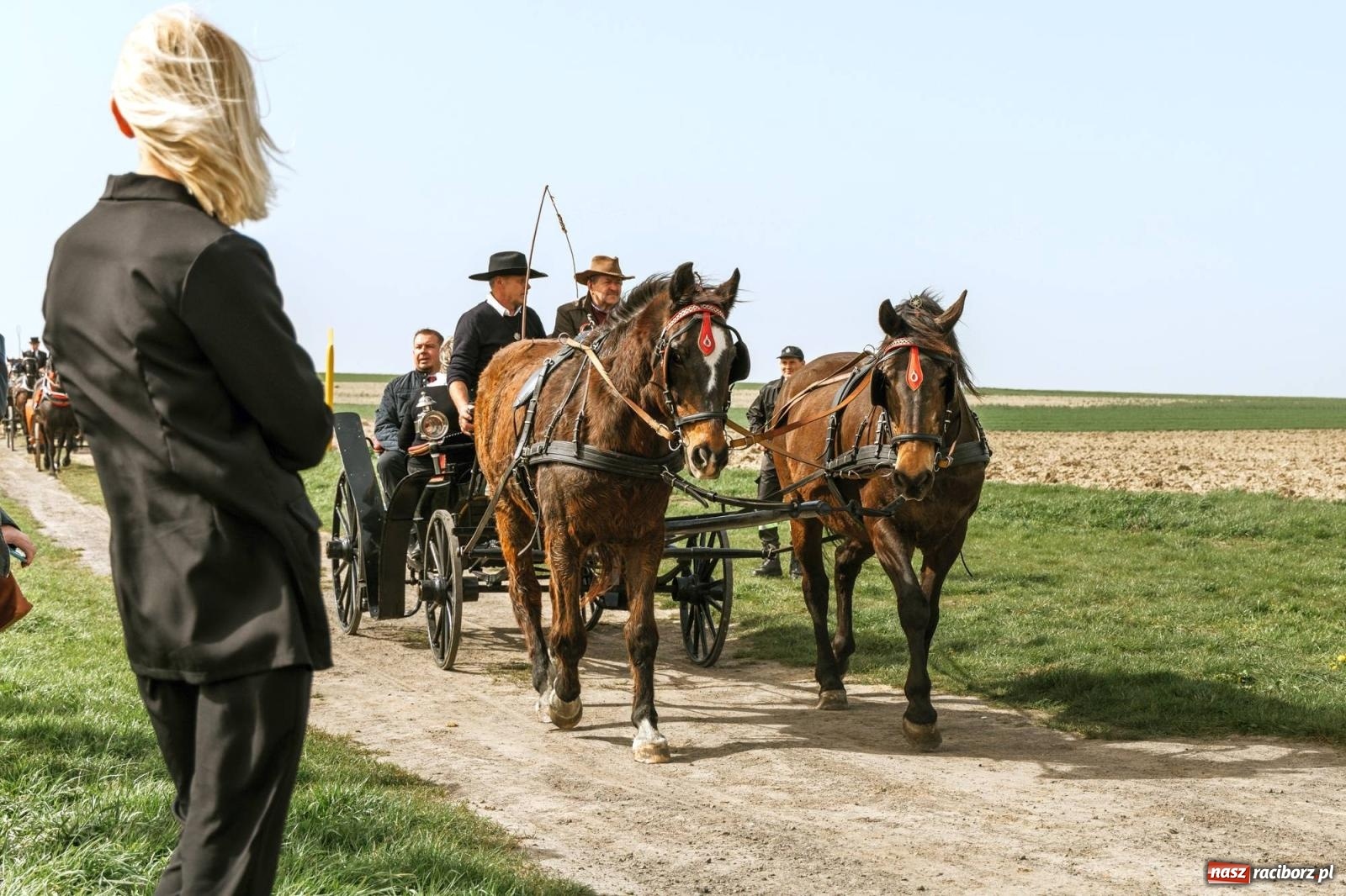 Zdjęcie w galerii na portalu naszraciborz.pl: Procesje konne w Bieńkowicach, Pietrowicach Wielkich i Sudole [FOTO] wiadomości z regionu