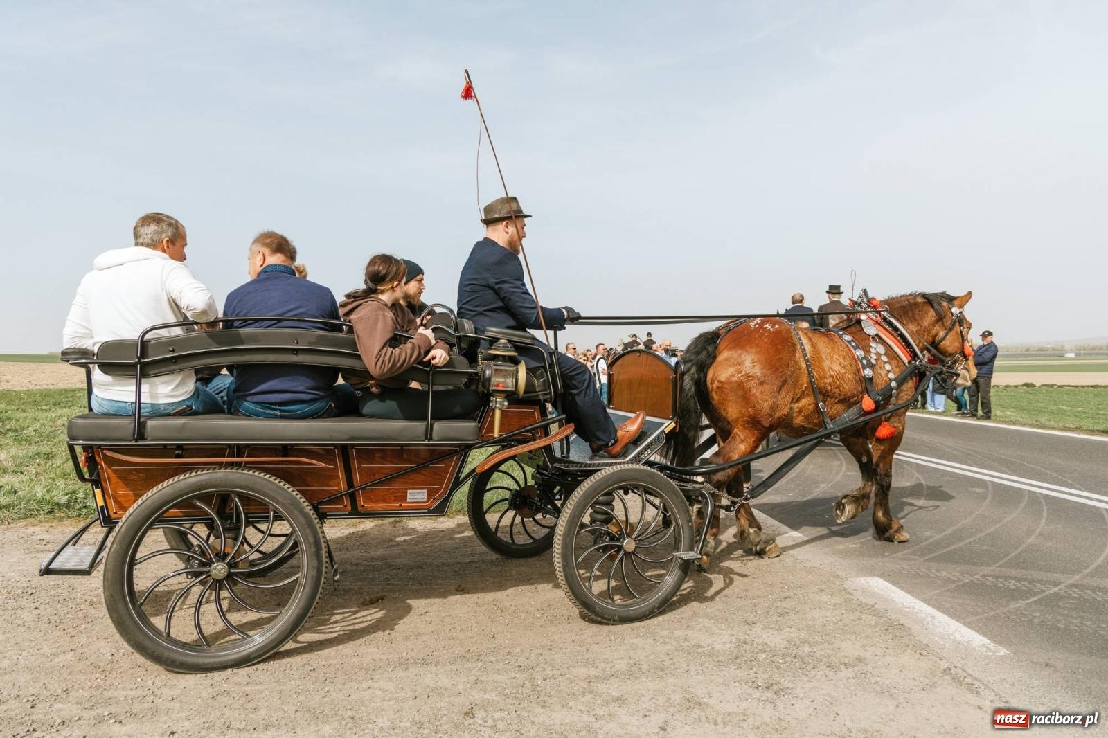 Zdjęcie w galerii na portalu naszraciborz.pl: Procesje konne w Bieńkowicach, Pietrowicach Wielkich i Sudole [FOTO] wiadomości z regionu