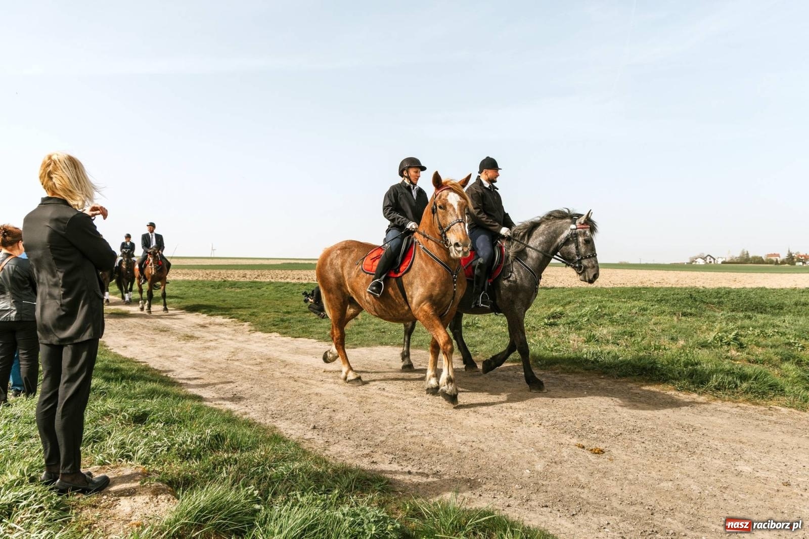 Zdjęcie w galerii na portalu naszraciborz.pl: Procesje konne w Bieńkowicach, Pietrowicach Wielkich i Sudole [FOTO] wiadomości z regionu