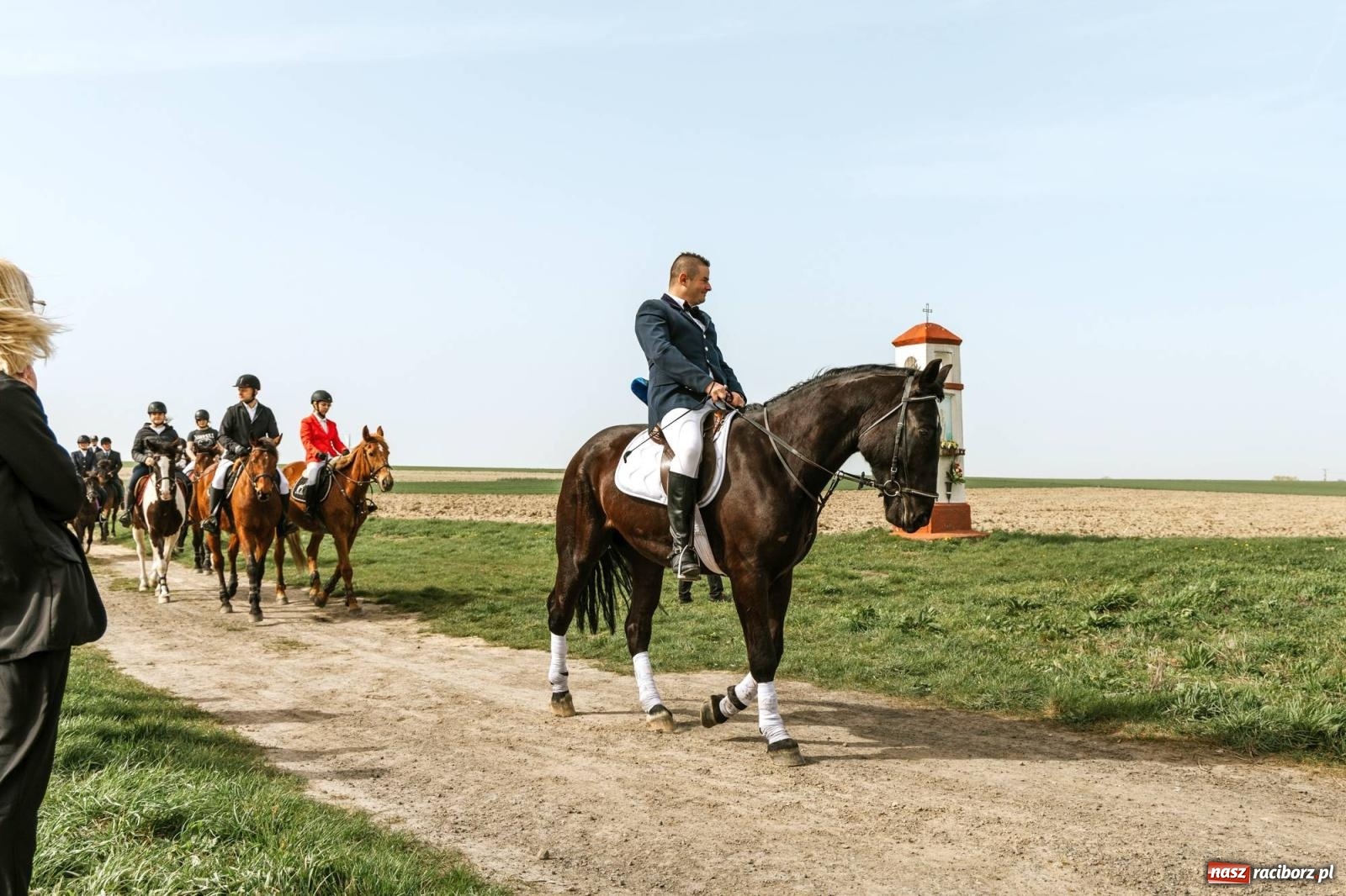 Zdjęcie w galerii na portalu naszraciborz.pl: Procesje konne w Bieńkowicach, Pietrowicach Wielkich i Sudole [FOTO] wiadomości z regionu