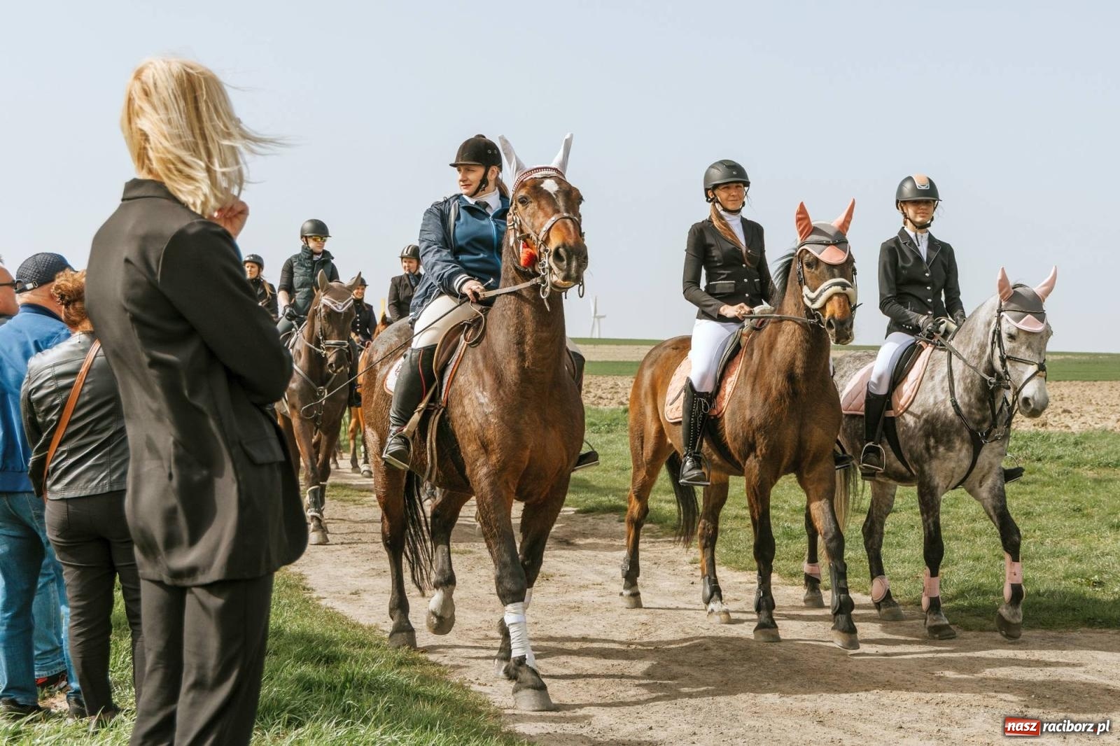 Zdjęcie w galerii na portalu naszraciborz.pl: Procesje konne w Bieńkowicach, Pietrowicach Wielkich i Sudole [FOTO] wiadomości z regionu