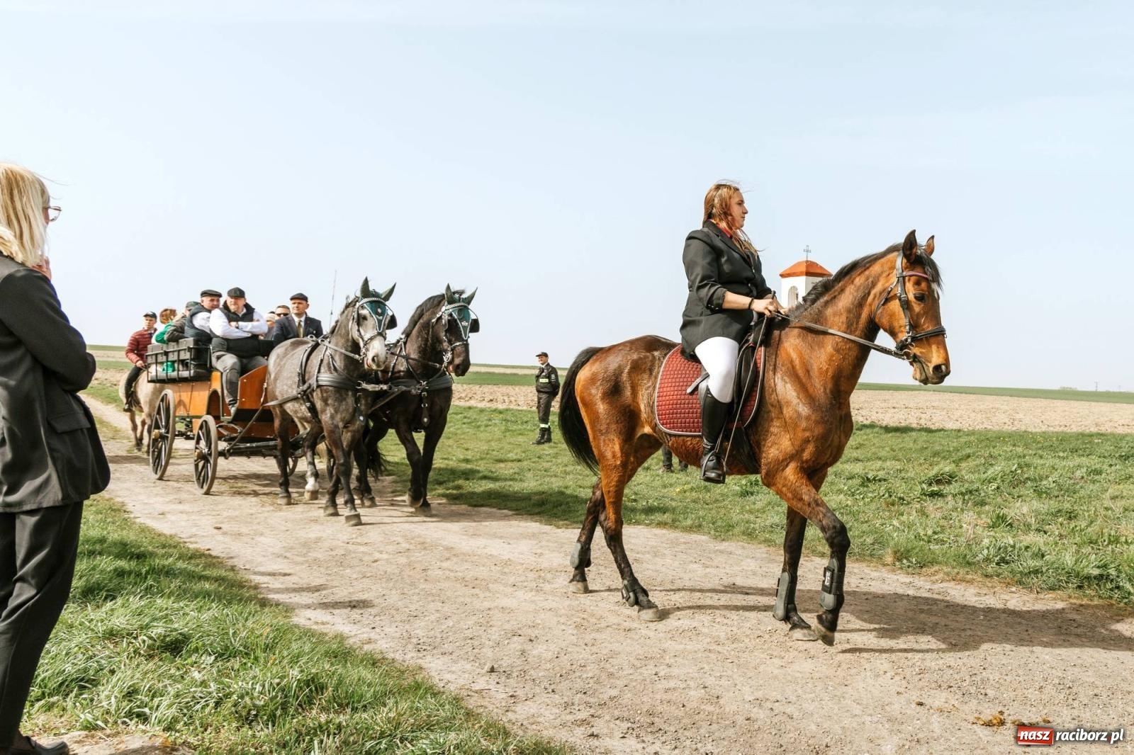 Zdjęcie w galerii na portalu naszraciborz.pl: Procesje konne w Bieńkowicach, Pietrowicach Wielkich i Sudole [FOTO] wiadomości z regionu