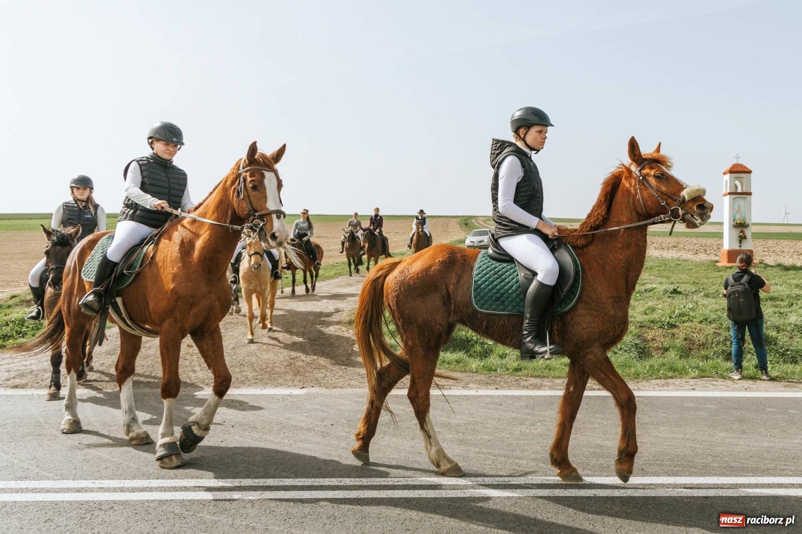 Zdjęcie w galerii na portalu naszraciborz.pl: Procesje konne w Bieńkowicach, Pietrowicach Wielkich i Sudole [FOTO] wiadomości z regionu