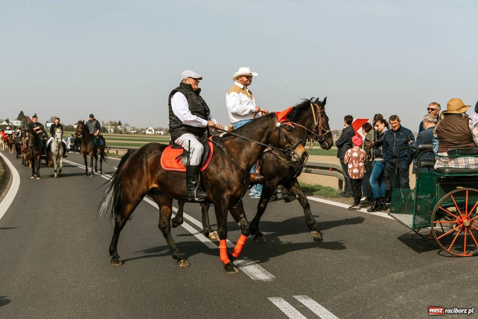 Zdjęcie w galerii na portalu naszraciborz.pl: Procesje konne w Bieńkowicach, Pietrowicach Wielkich i Sudole [FOTO] wiadomości z regionu