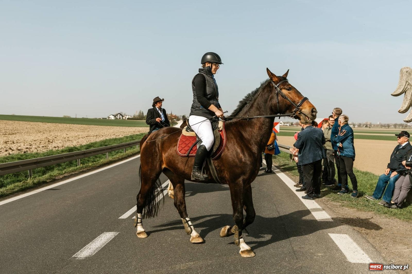 Zdjęcie w galerii na portalu naszraciborz.pl: Procesje konne w Bieńkowicach, Pietrowicach Wielkich i Sudole [FOTO] wiadomości z regionu