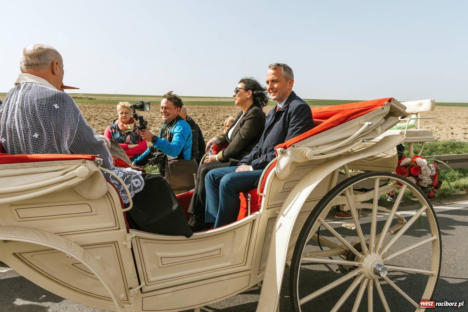 Zdjęcie w galerii na portalu naszraciborz.pl: Procesje konne w Bieńkowicach, Pietrowicach Wielkich i Sudole [FOTO] wiadomości z regionu